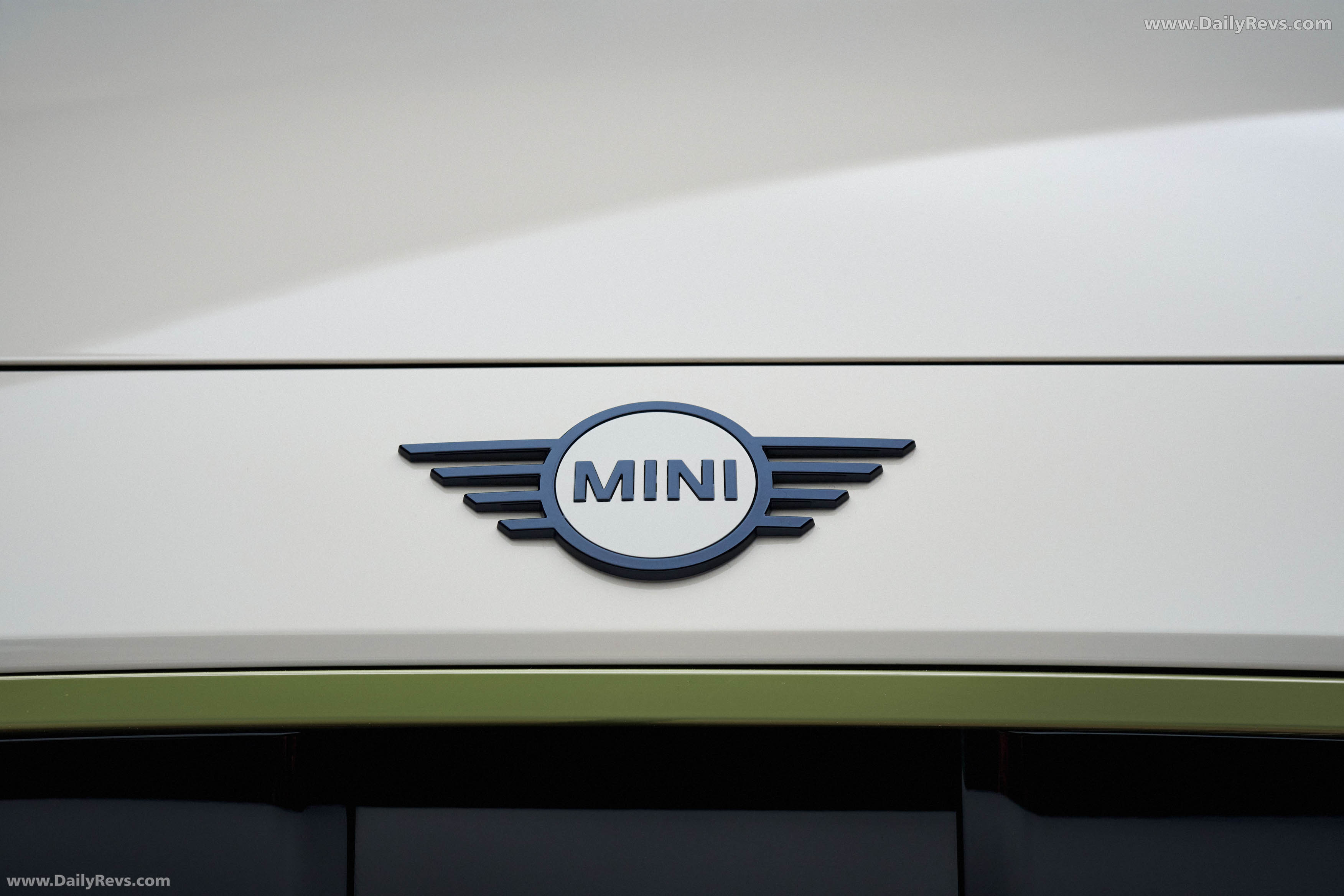 2026 MINI Paul Smith Edition Exterior