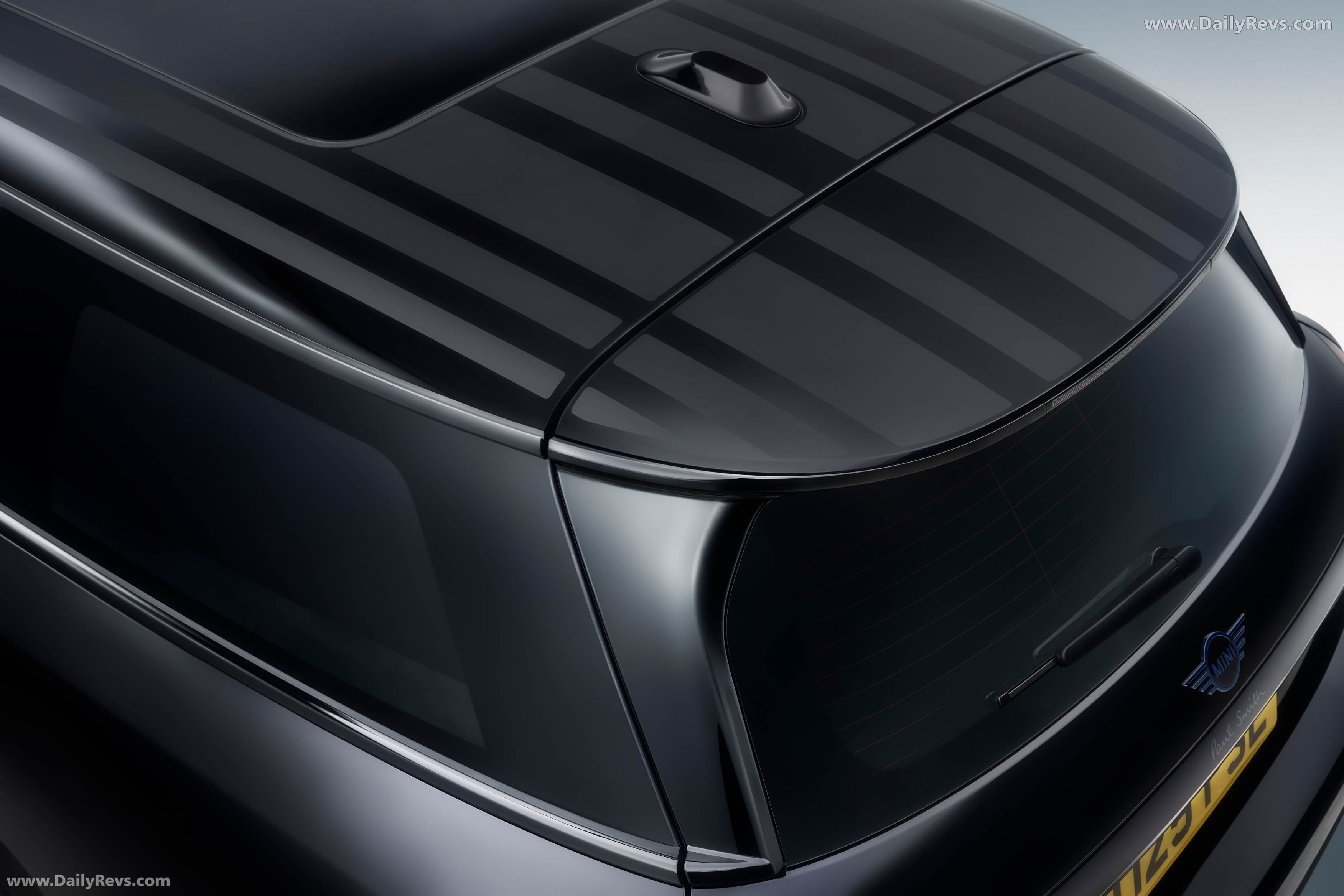 2026 MINI Paul Smith Edition Exterior