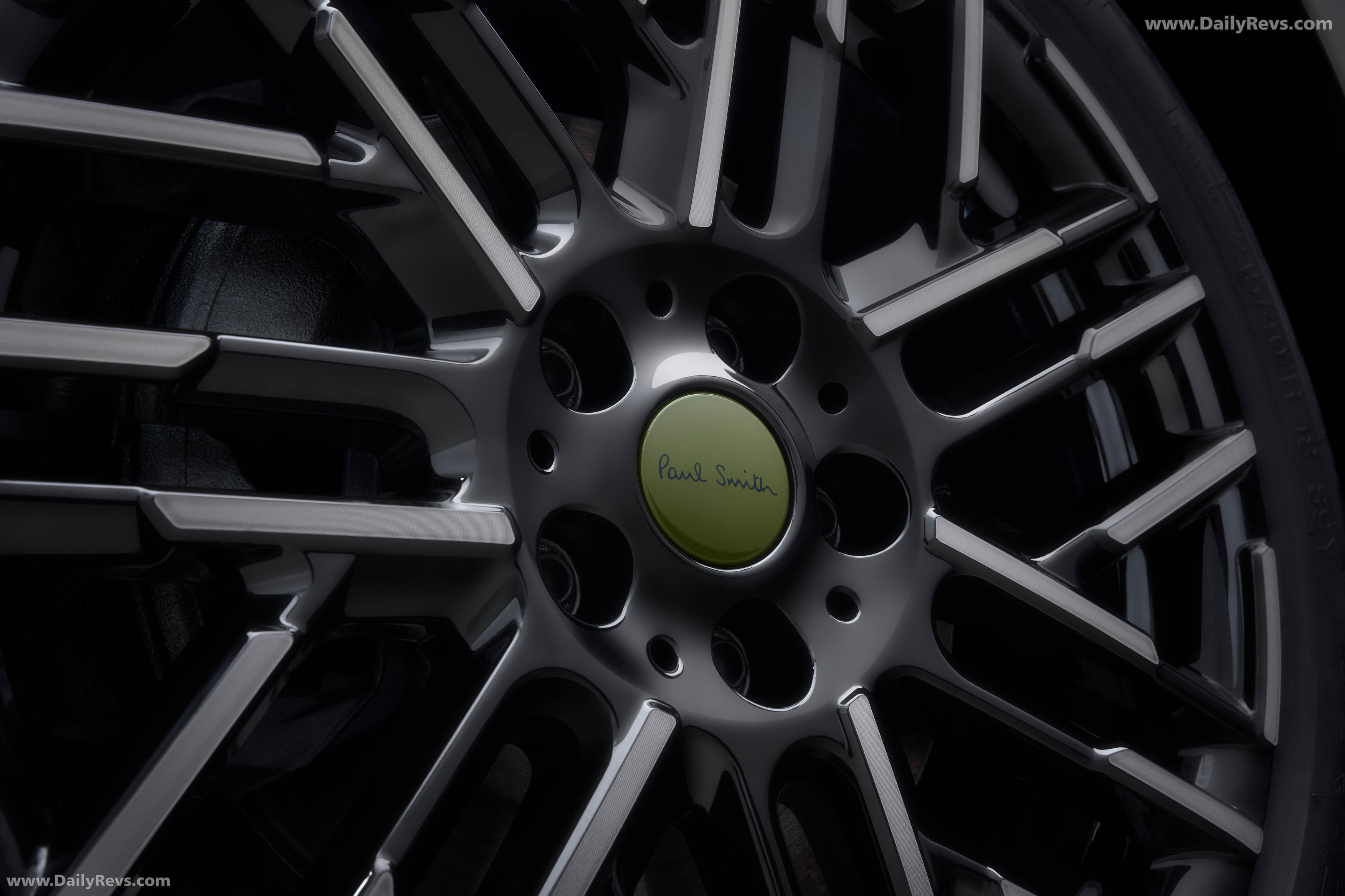 2026 MINI Paul Smith Edition Exterior