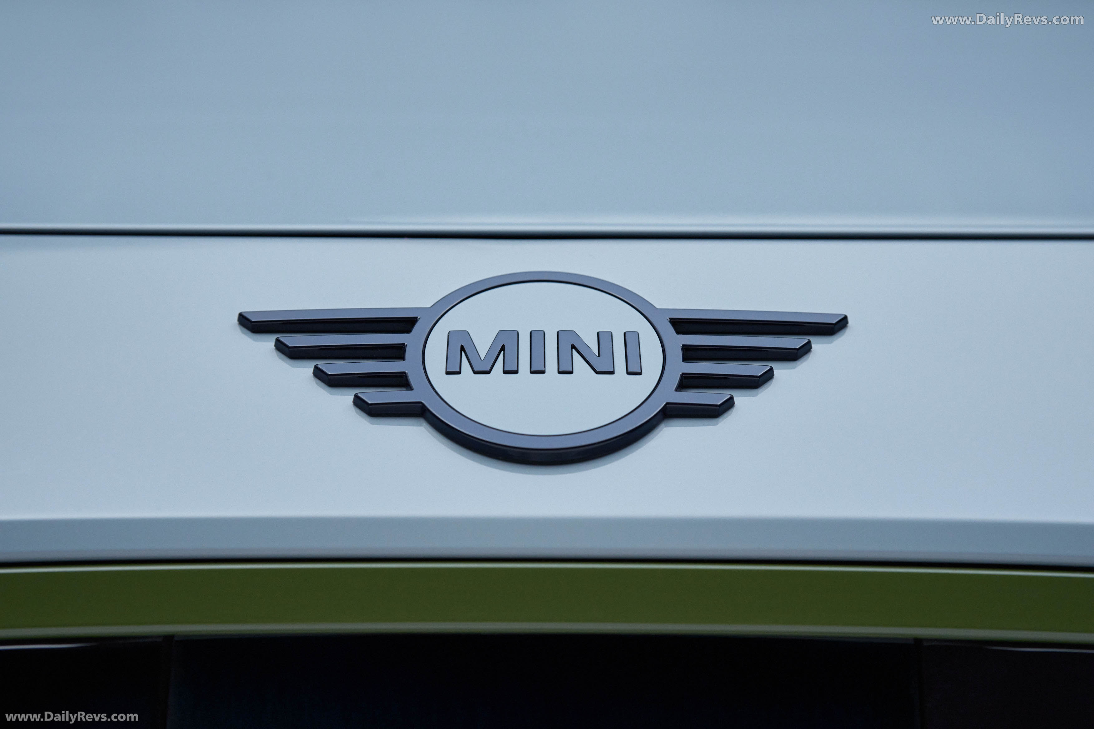 2026 MINI Paul Smith Edition Exterior