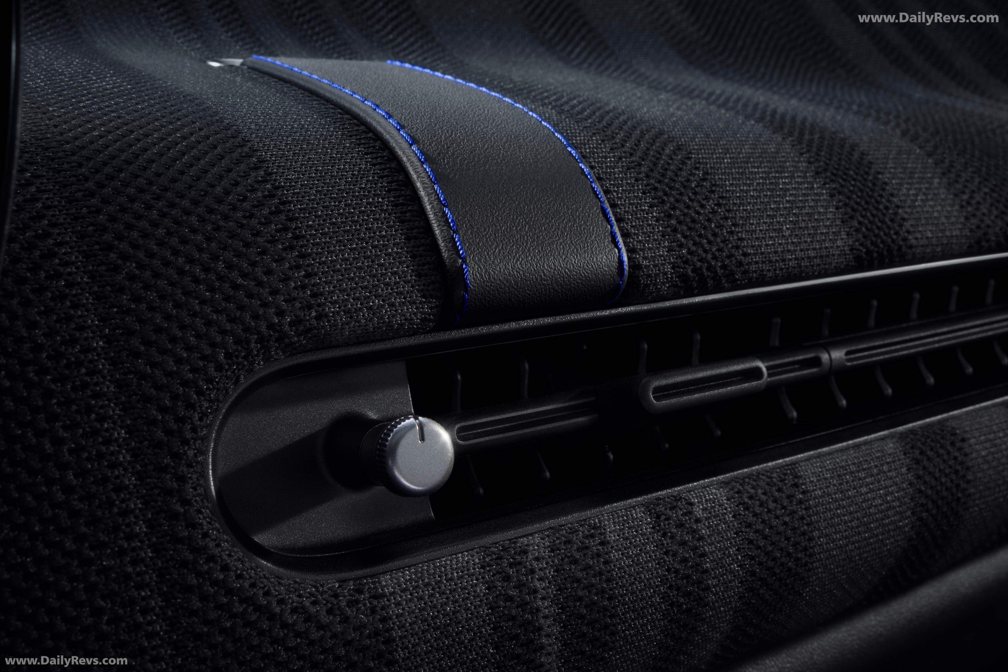 2026 MINI Paul Smith Edition Interior
