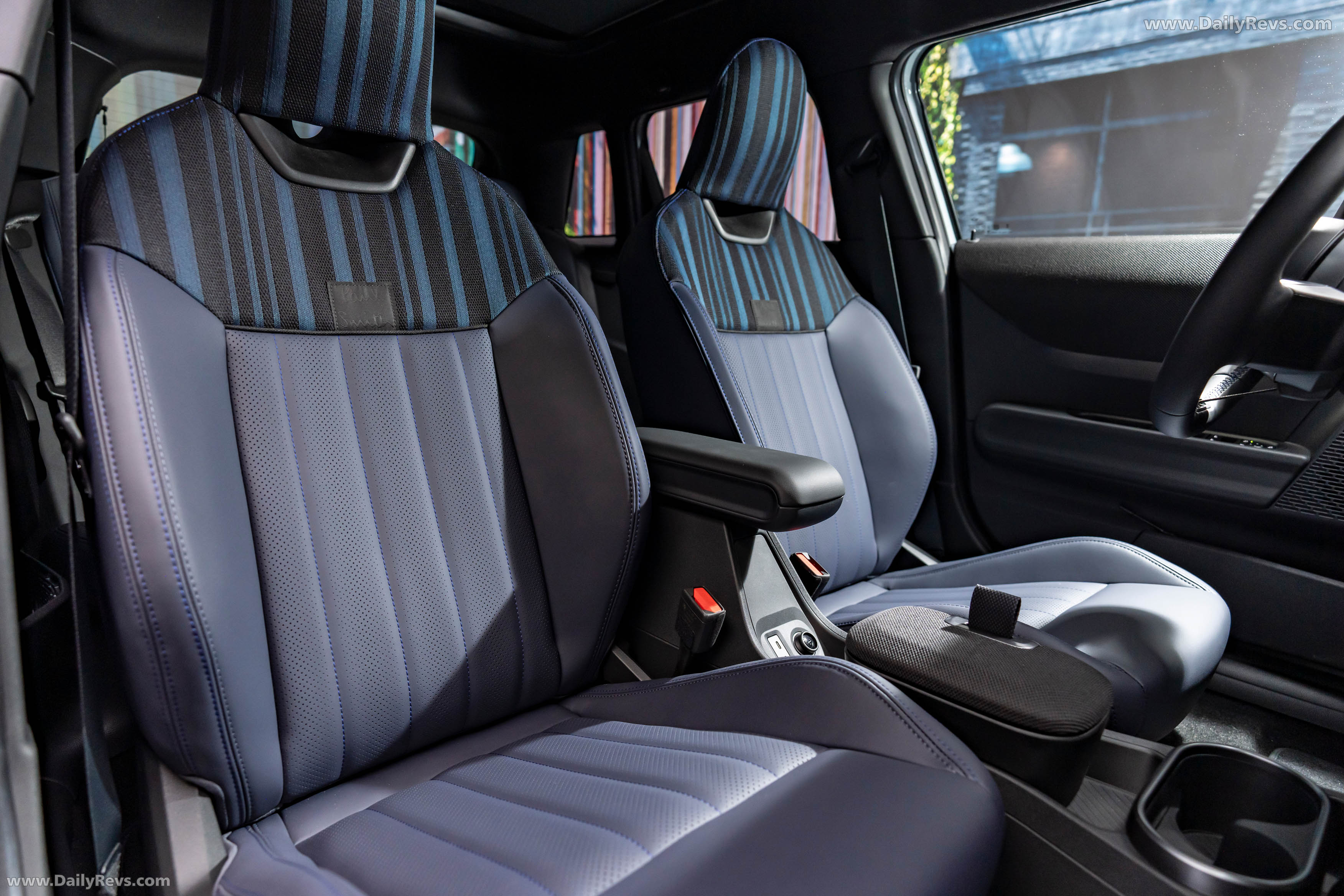 2026 MINI Cooper 5 Door Paul Smith Collection Interior