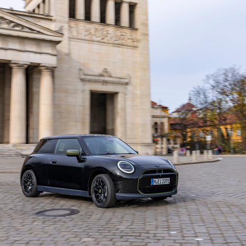 2026 MINI Cooper SE Paul Smith Edition Front View