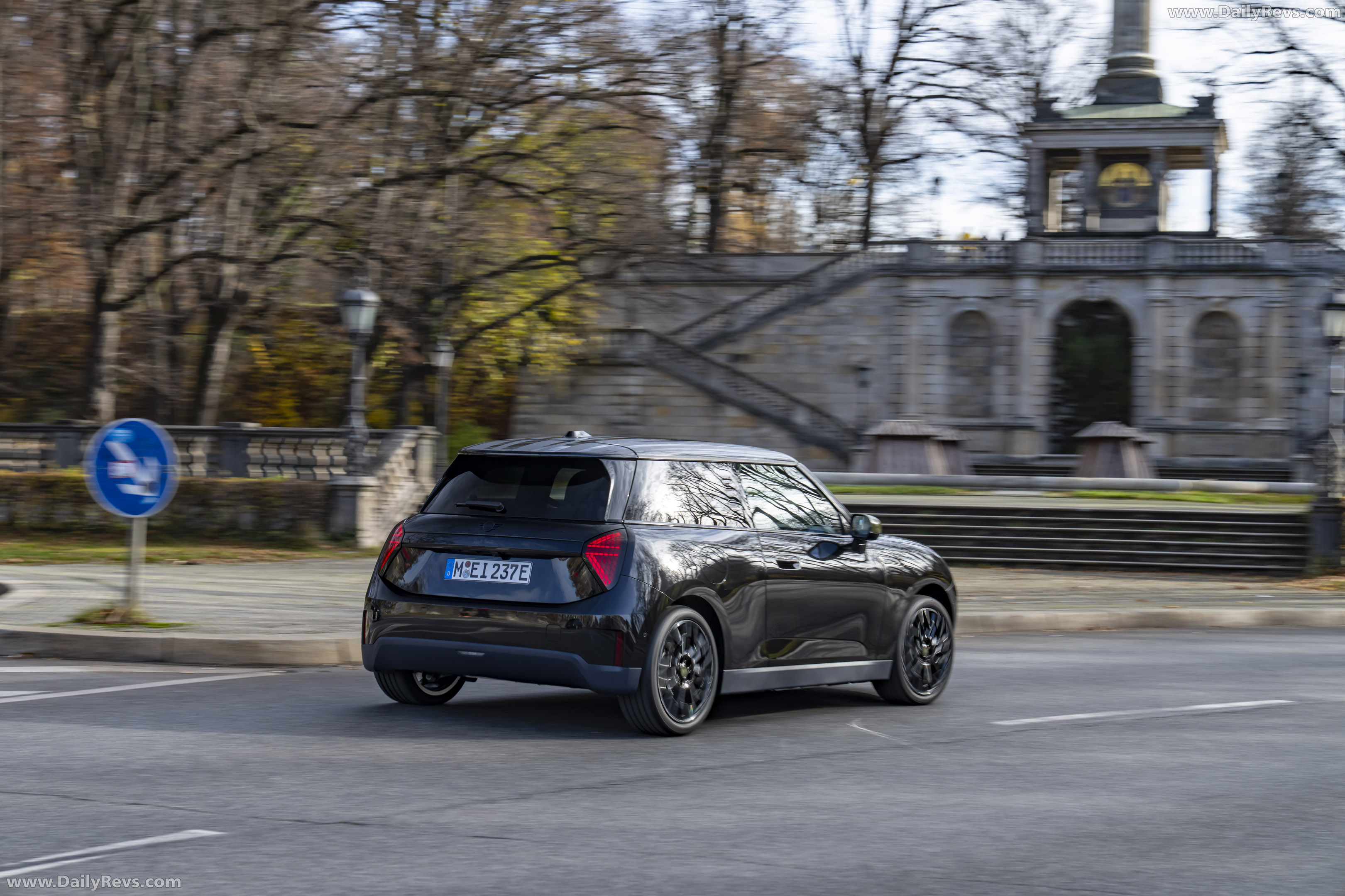 2026 MINI Cooper SE Paul Smith Edition Rear View