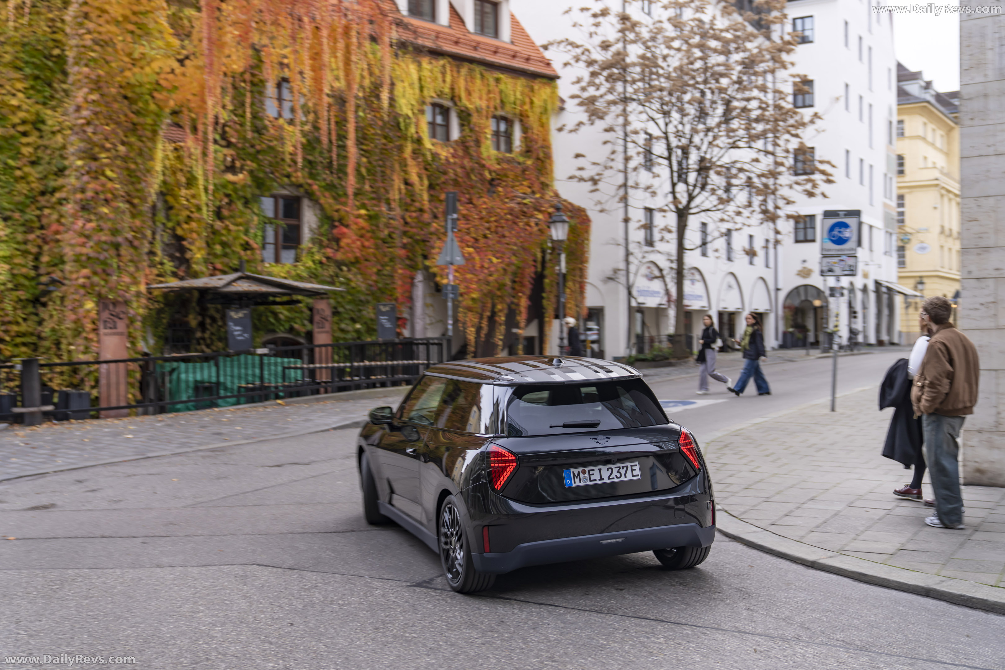 2026 MINI Cooper SE Paul Smith Edition Rear View