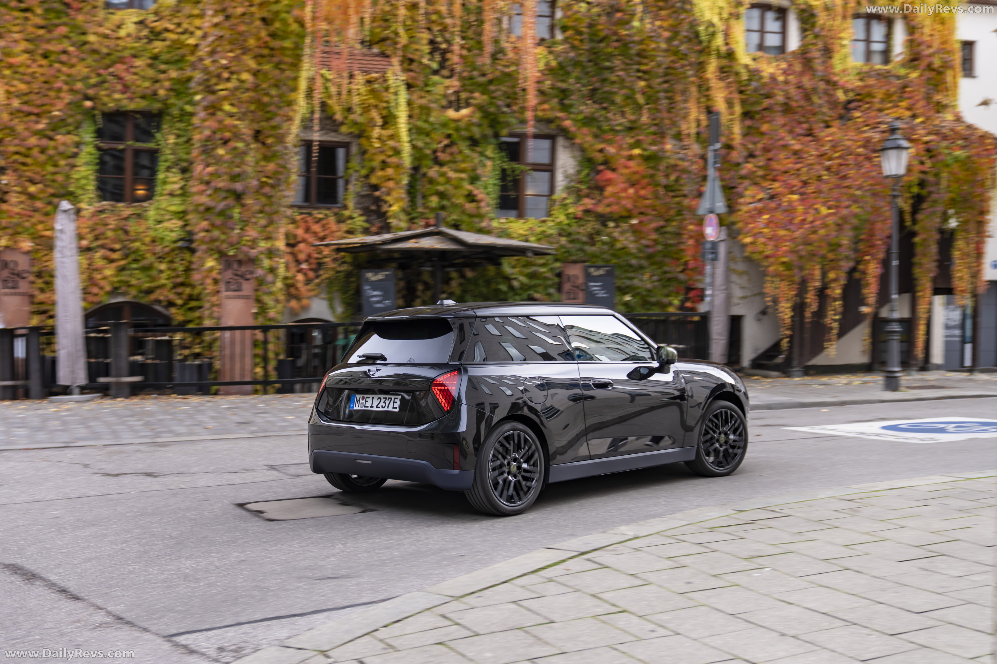 2026 MINI Cooper SE Paul Smith Edition Rear View