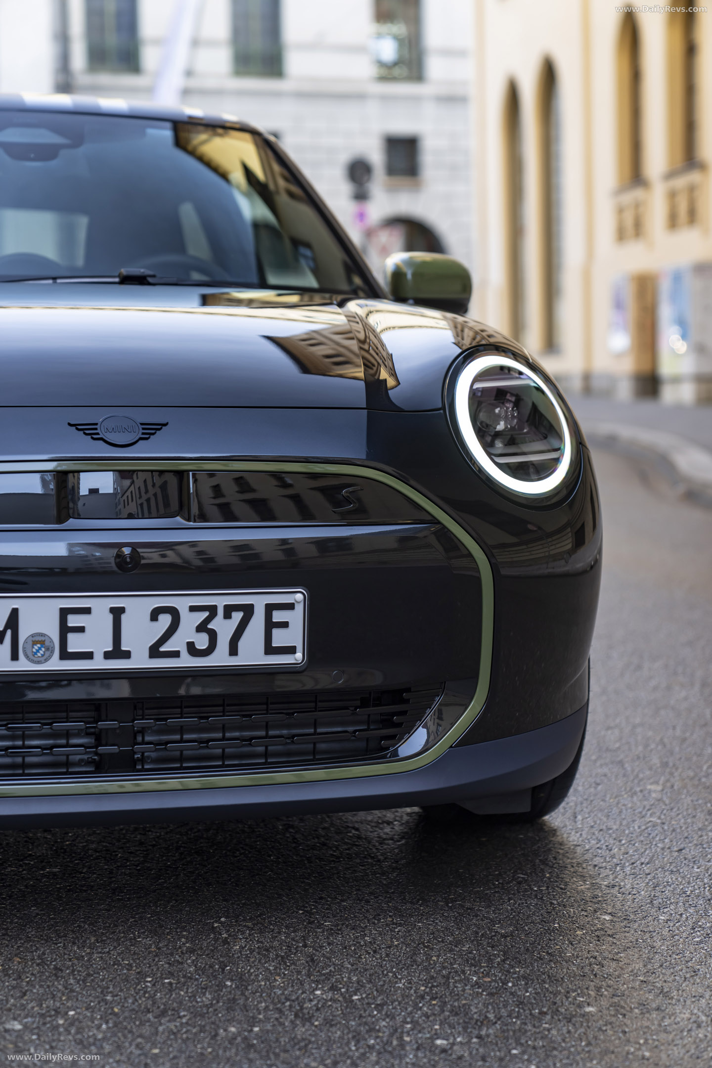 2026 MINI Cooper SE Paul Smith Edition Exterior