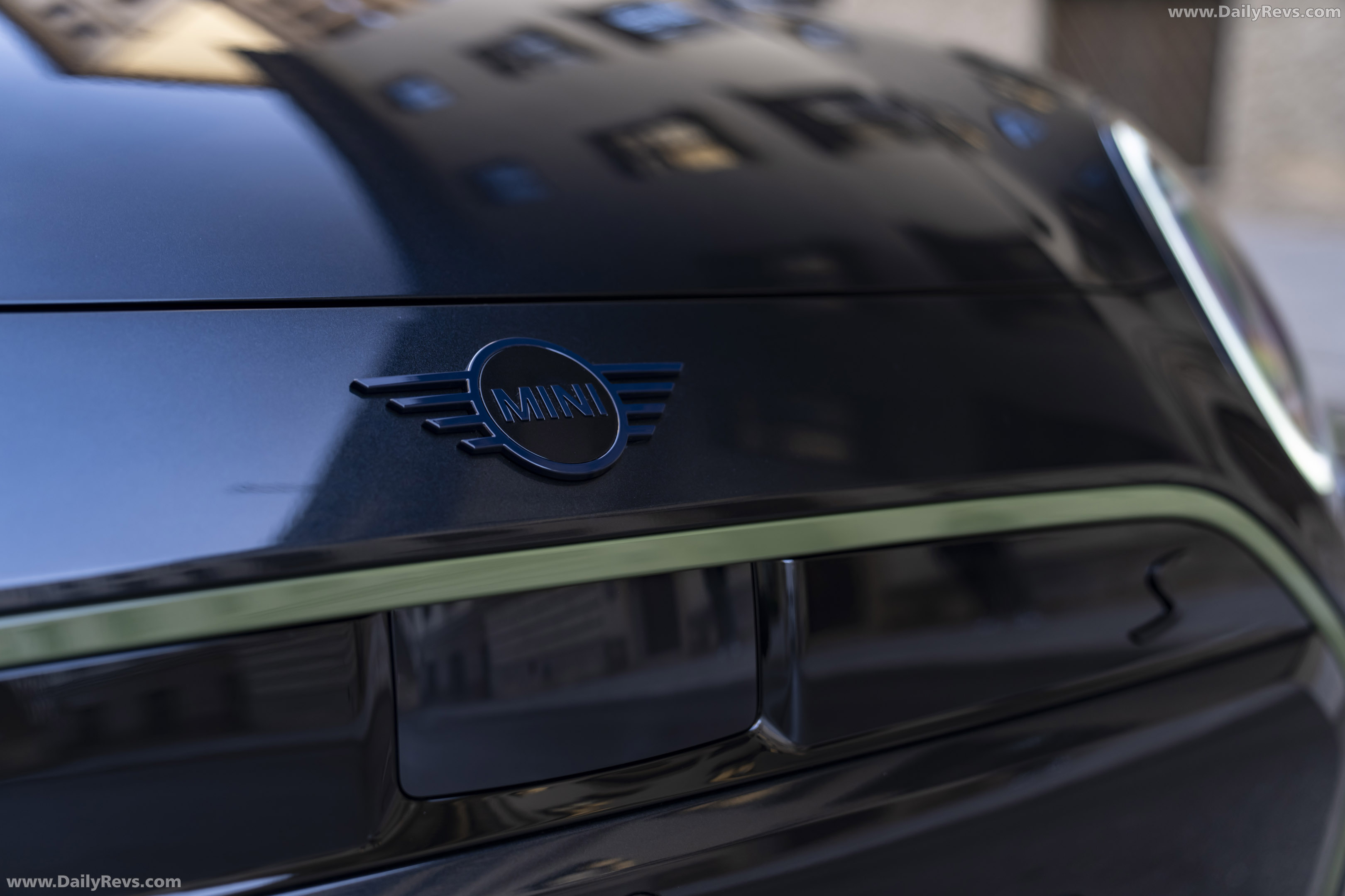 2026 MINI Cooper SE Paul Smith Edition Exterior