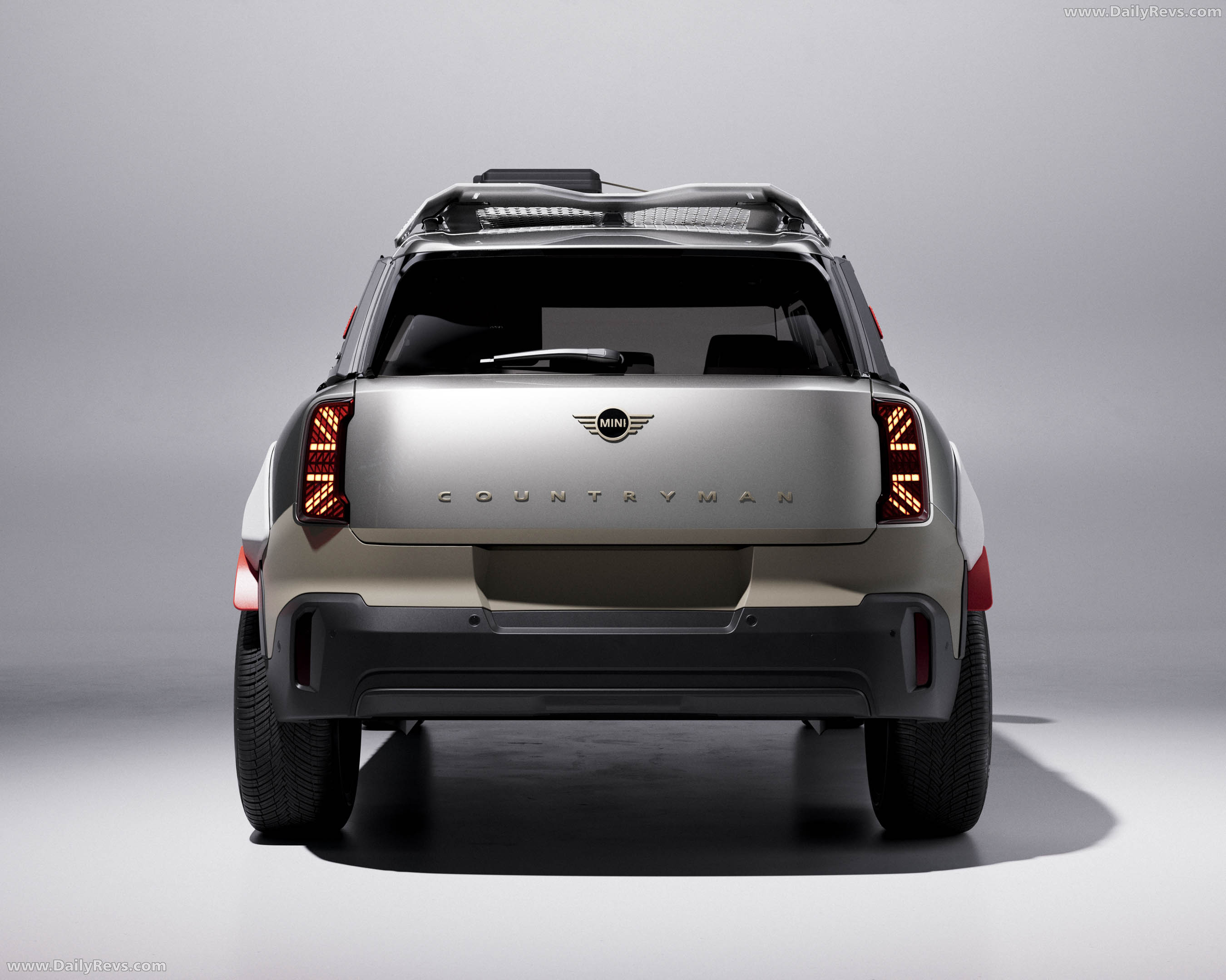 2026 MINI Countryman Vagabund Melting Silver Rear View