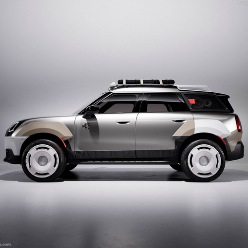 2026 MINI Countryman Vagabund Melting Silver Side View