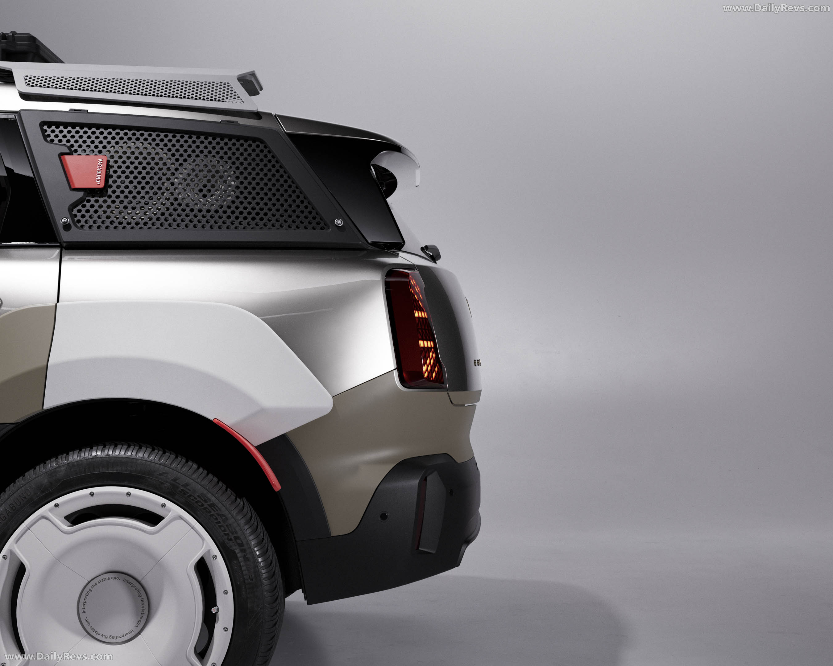 2026 MINI Countryman Vagabund Melting Silver Exterior
