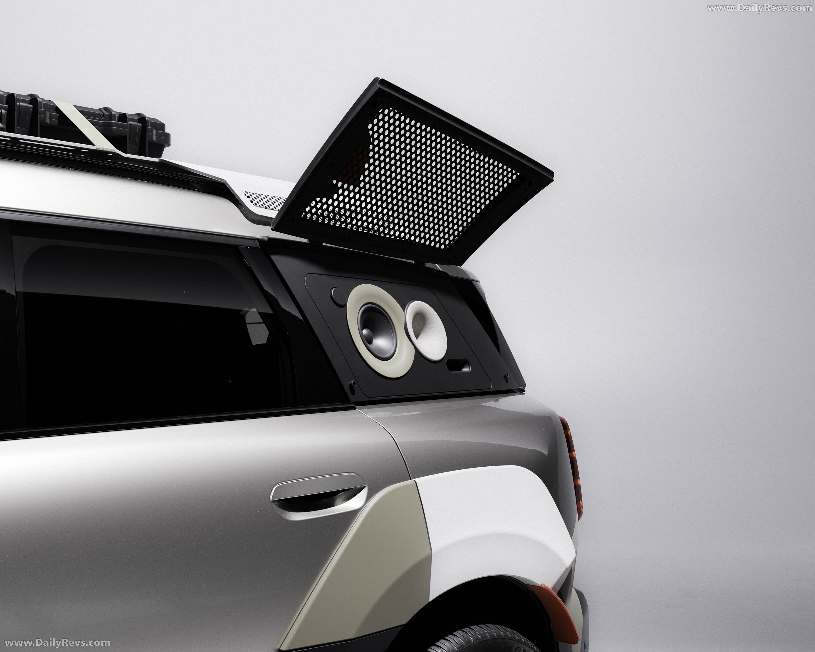 2026 MINI Countryman Vagabund Turns Into Stage DailyRevs