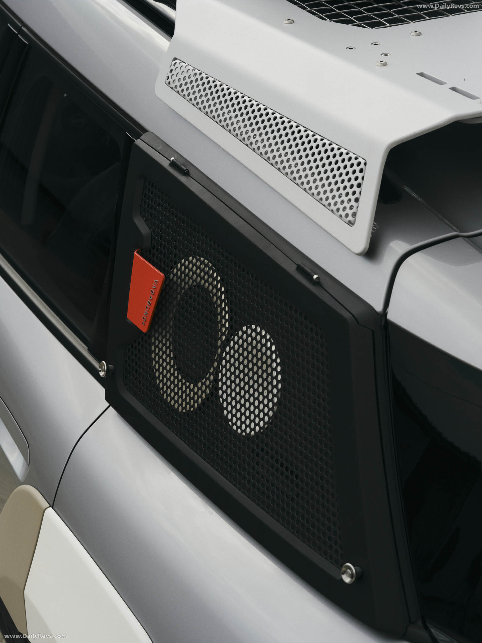 2026 MINI Countryman Vagabund Melting Silver Exterior