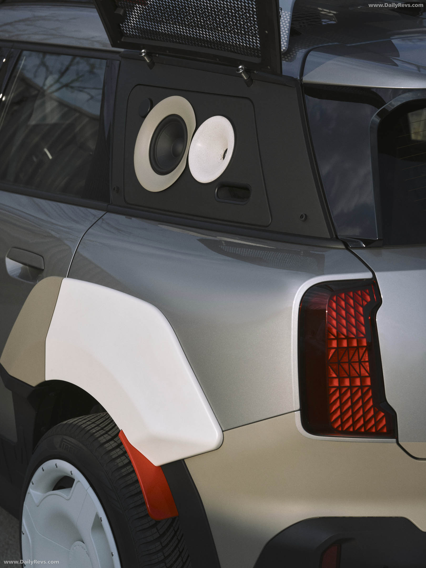 2026 MINI Countryman Vagabund Melting Silver Exterior