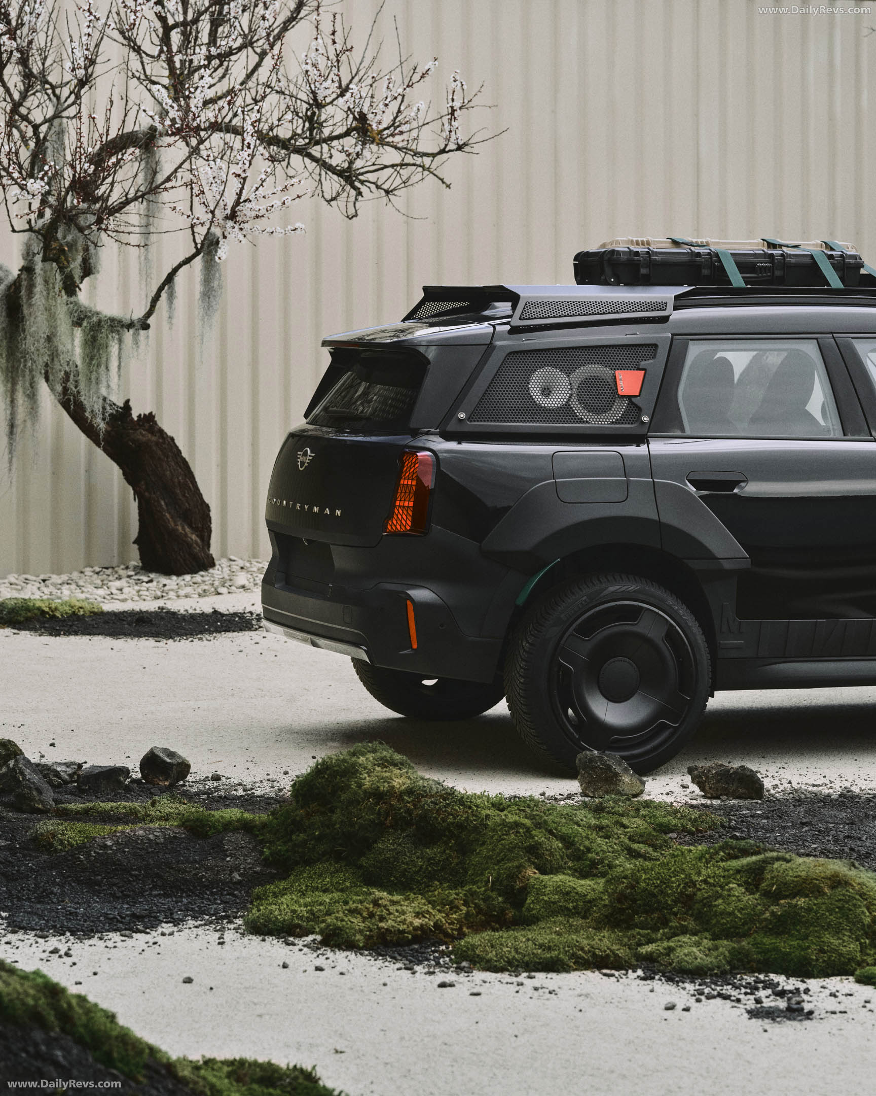 2026 MINI Countryman Vagabund Midnight Black Exterior