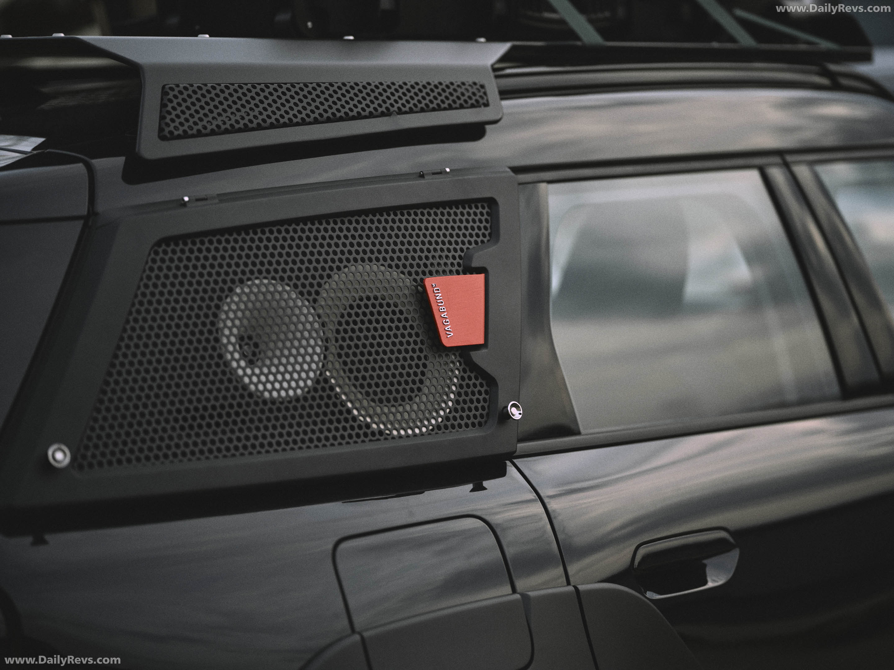 2026 MINI Countryman Vagabund Midnight Black Exterior