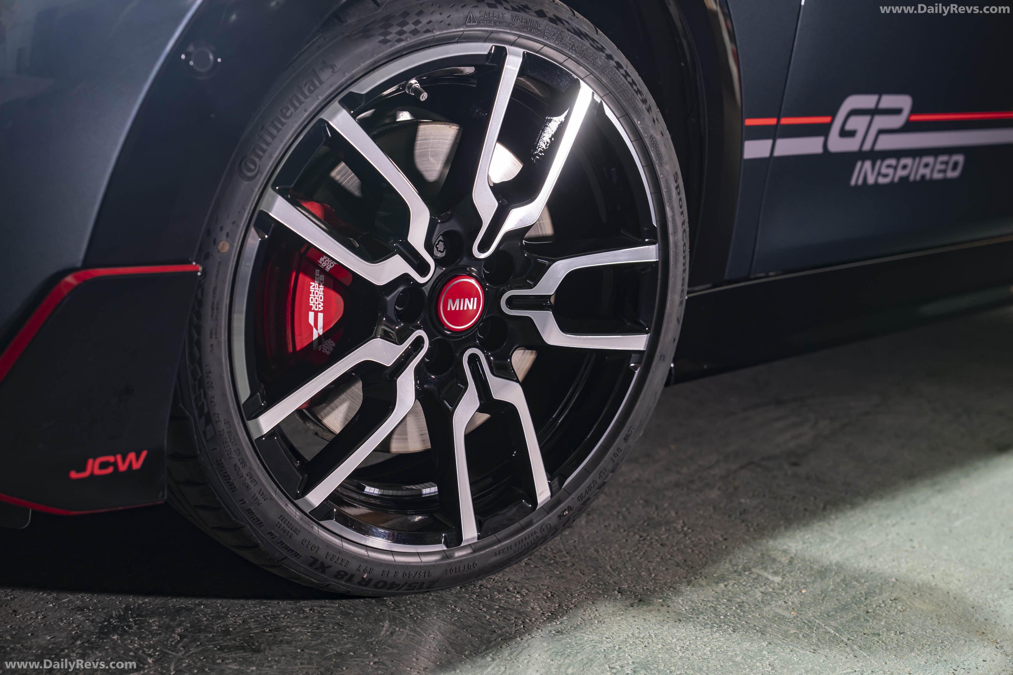 A limited edition model that recreates the MINI JOHN COOPER WORKS GP ...