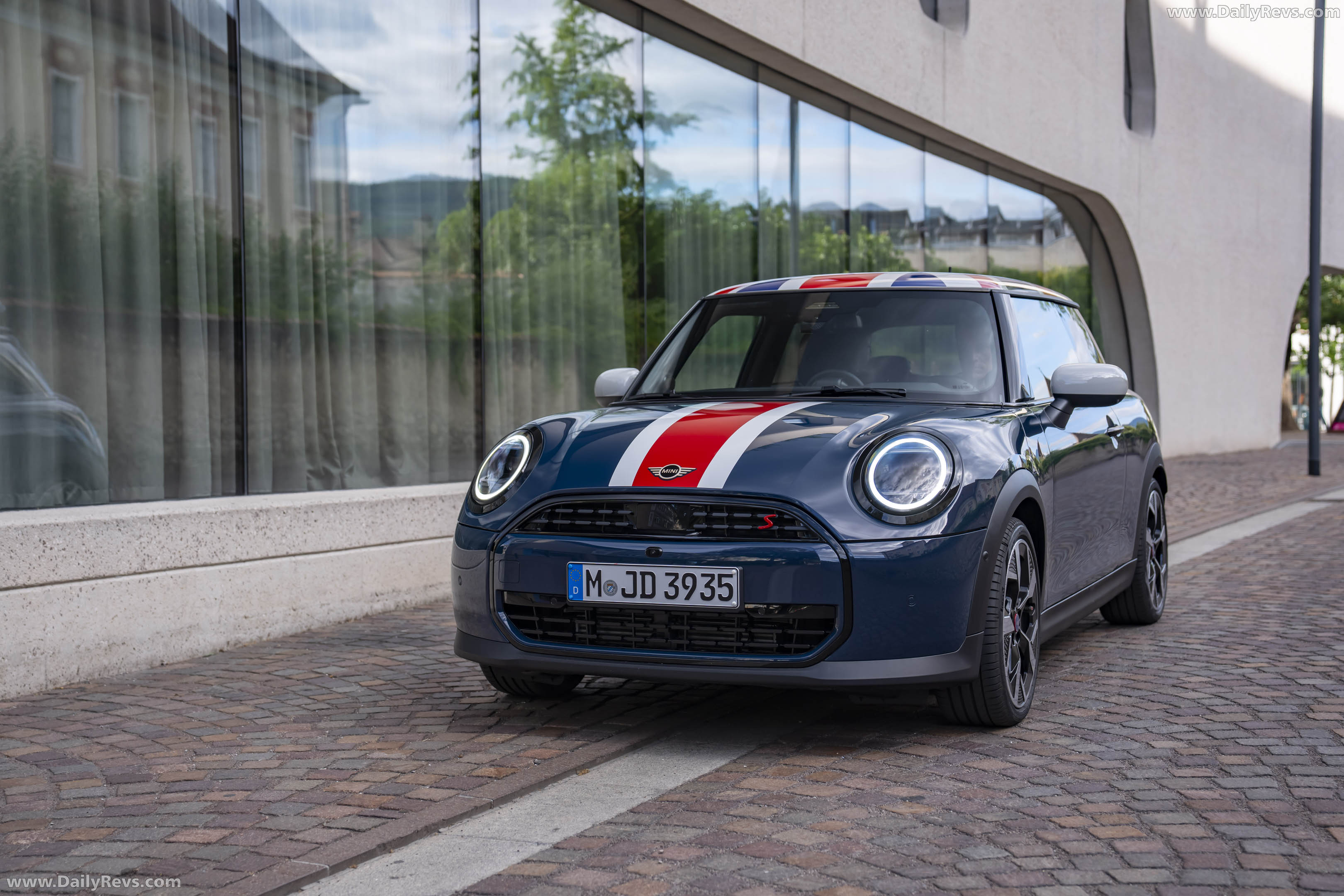 2026 MINI Cooper Oxford Edition Front View