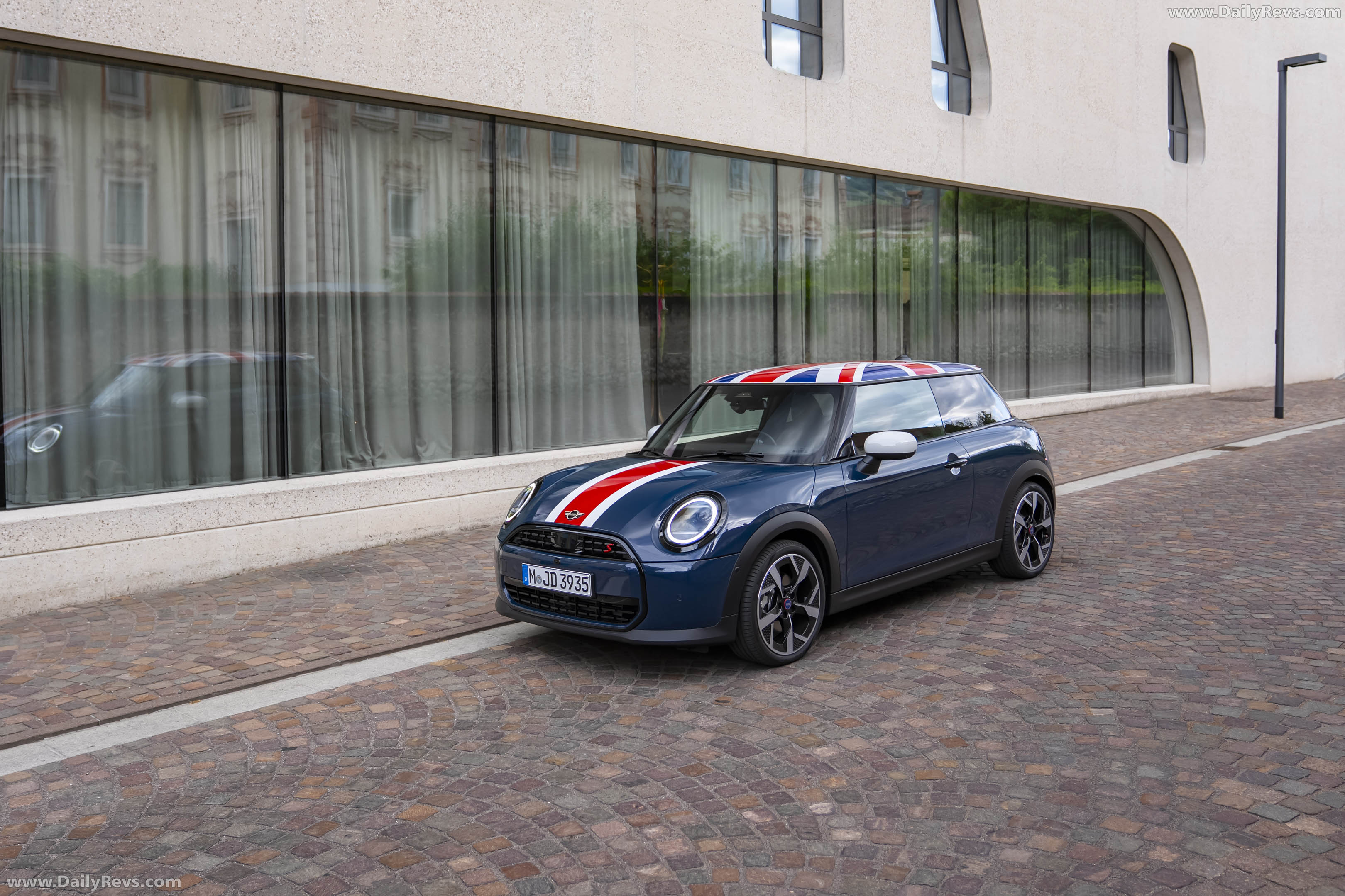 2026 MINI Cooper Oxford Edition Front View