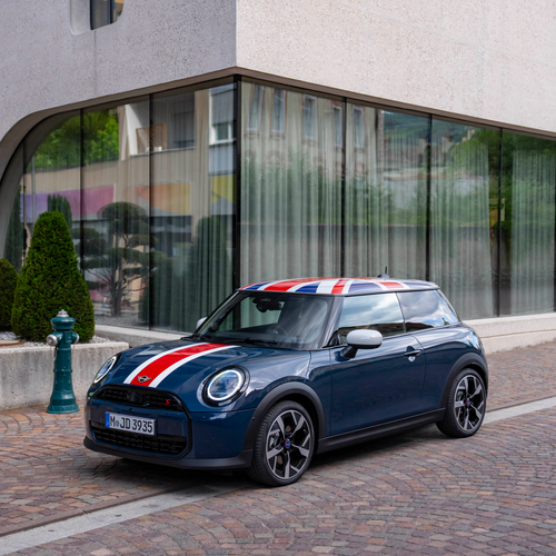2026 MINI Cooper Oxford Edition Front View