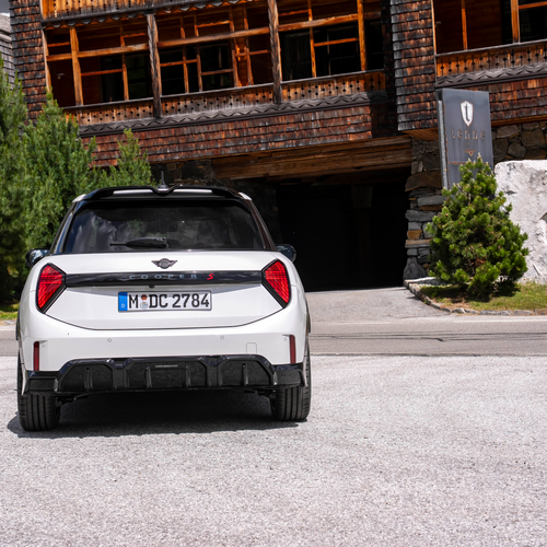 2026 MINI Cooper S 5-door Nanuq White Rear View