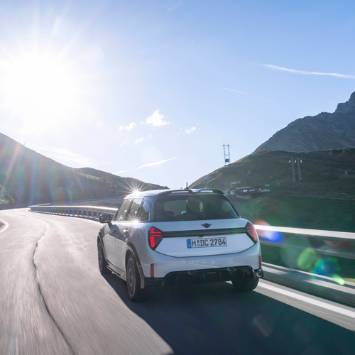 2026 MINI Cooper S 5-door Nanuq White Rear View