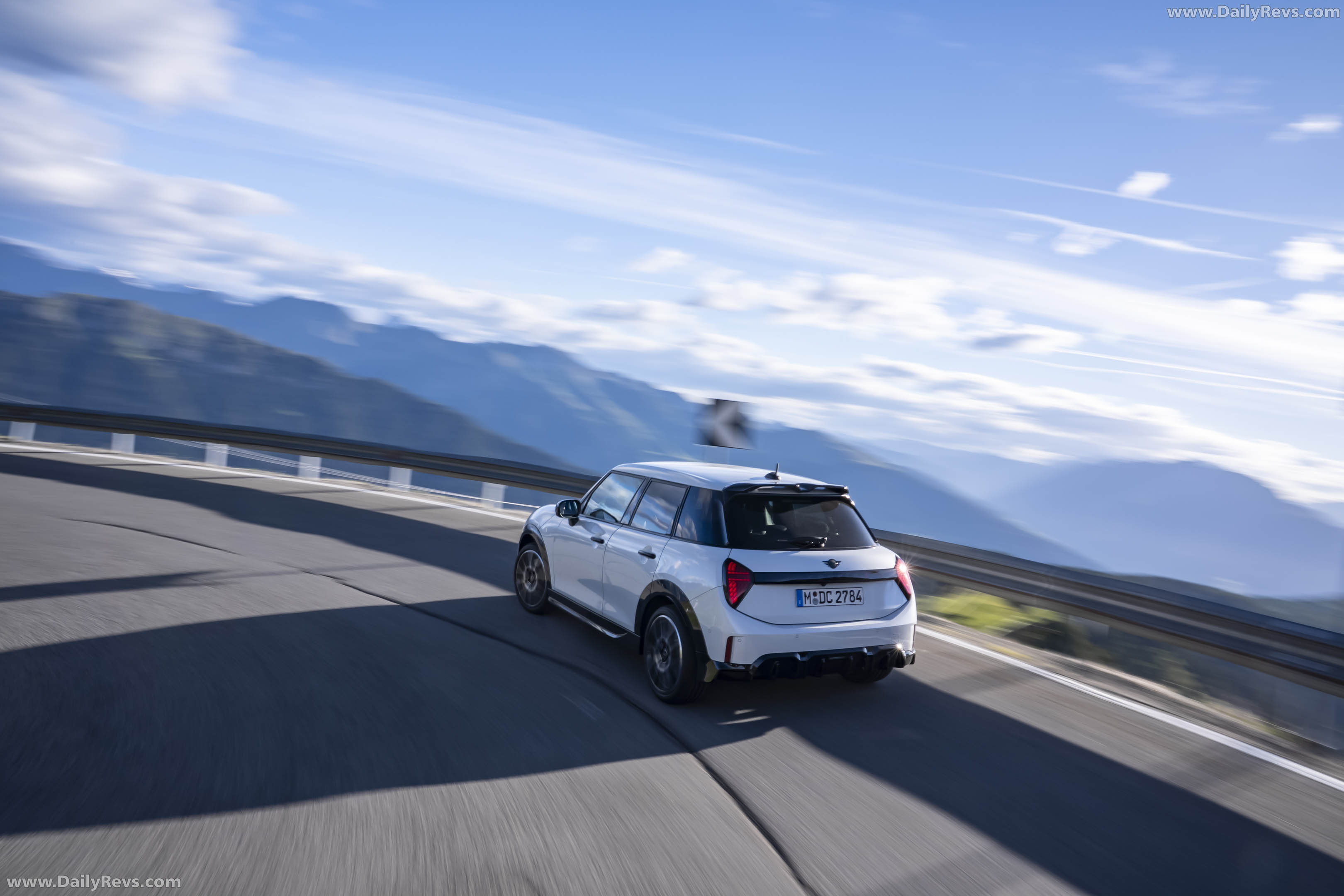 2026 MINI Cooper S 5-door Nanuq White Rear View