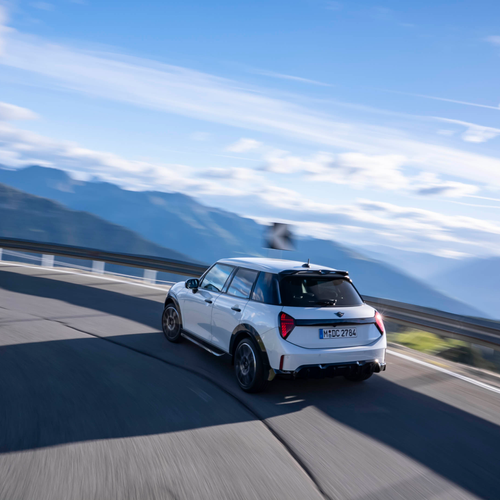 2026 MINI Cooper S 5-door Nanuq White Rear View