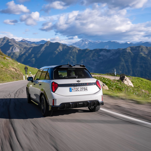 2026 MINI Cooper S 5-door Nanuq White Rear View