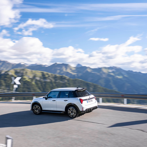 2026 MINI Cooper S 5-door Nanuq White Rear View