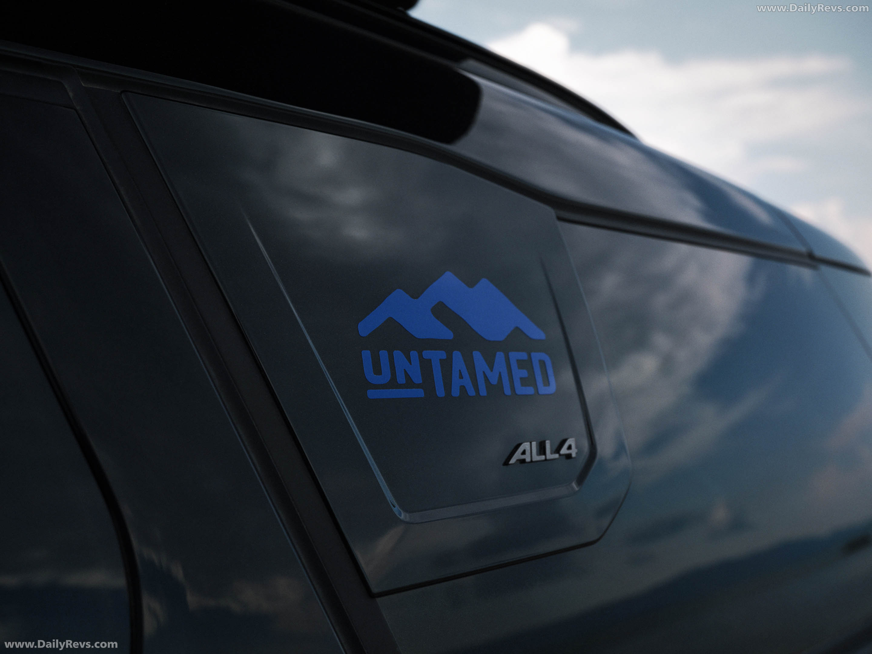 2027 MINI Countryman Untamed Edition Exterior