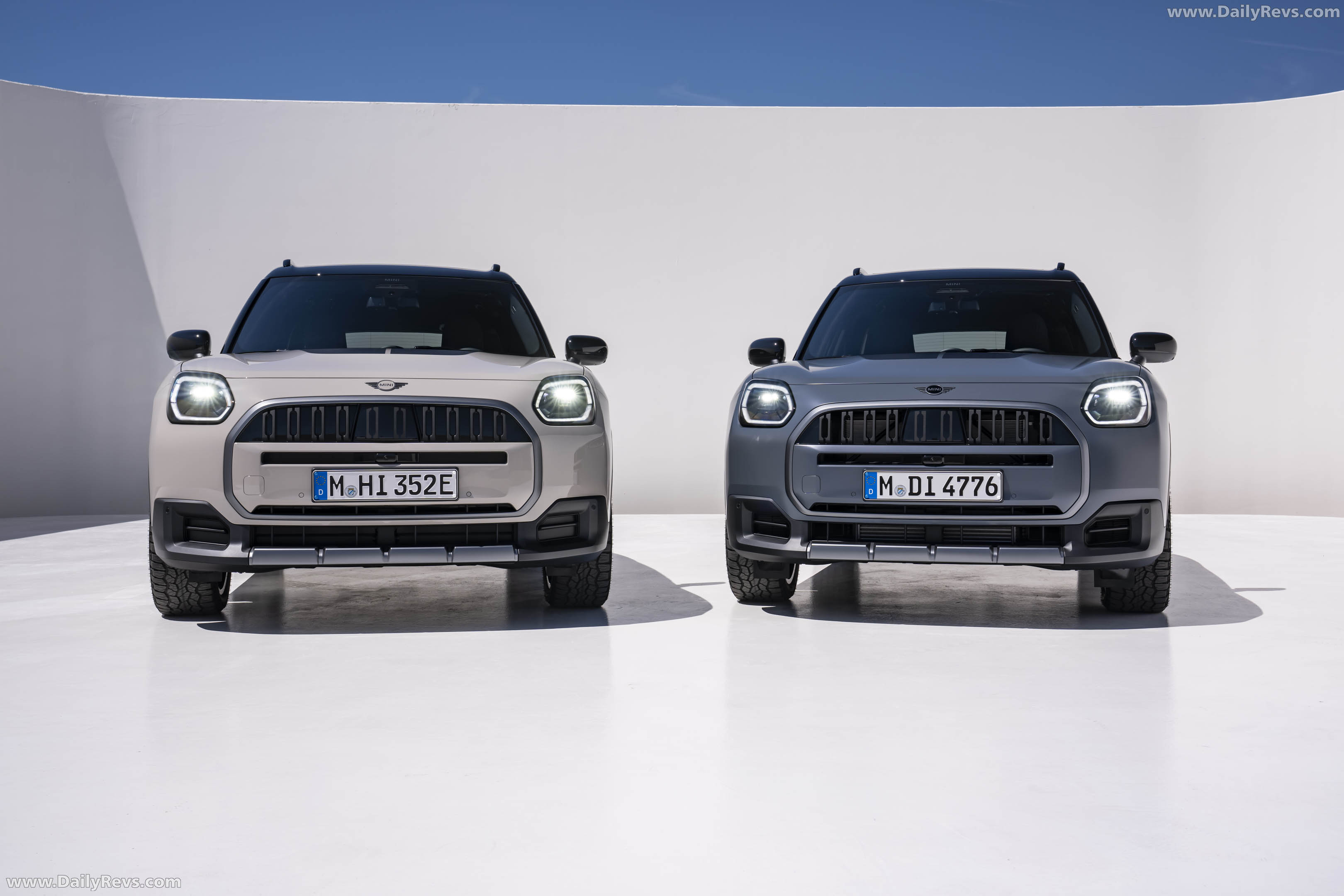2026 MINI Countryman Untamed Edition Hideaway Grey Front View
