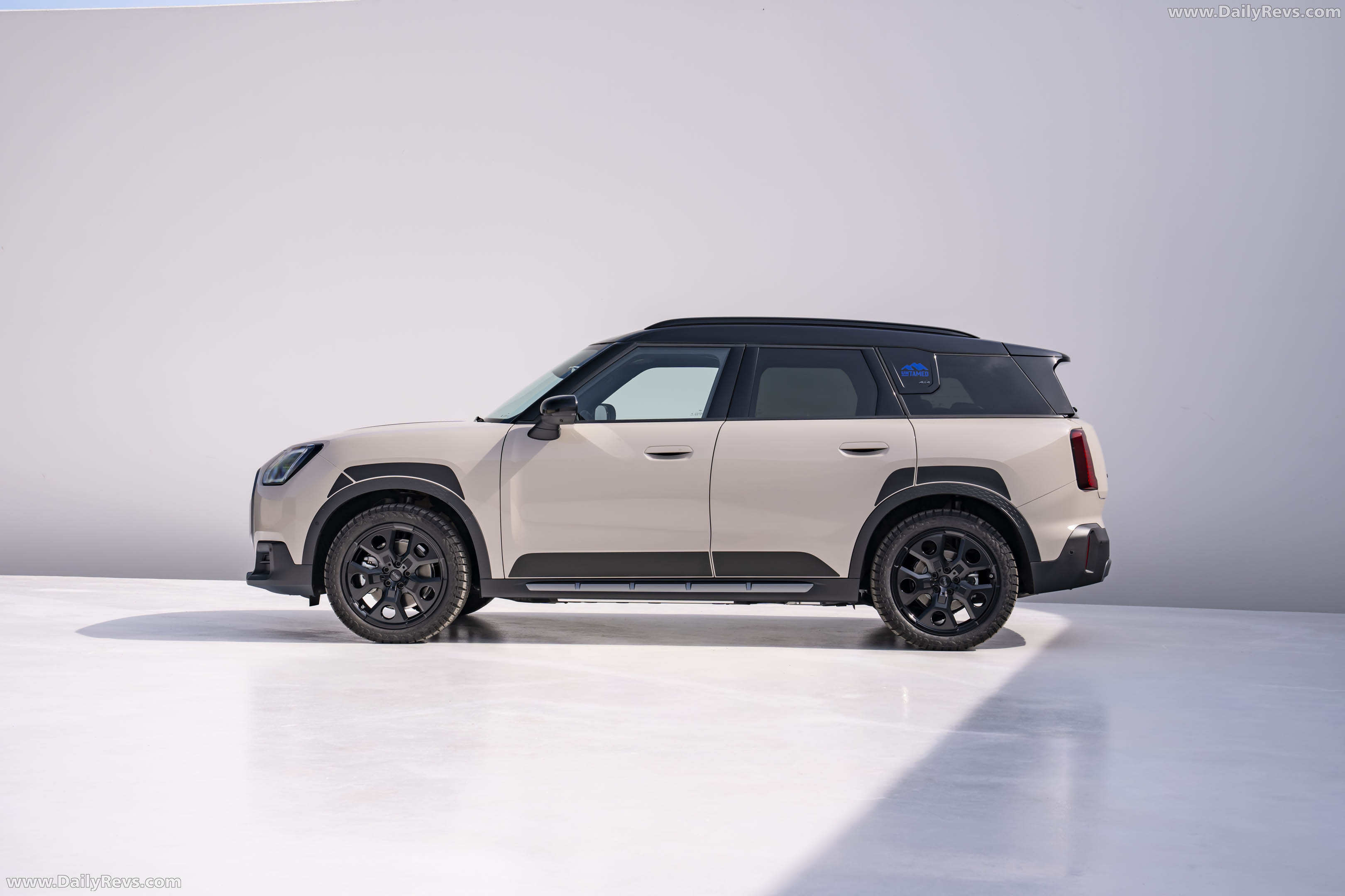2026 MINI Countryman Untamed Edition Hideaway Grey Side View