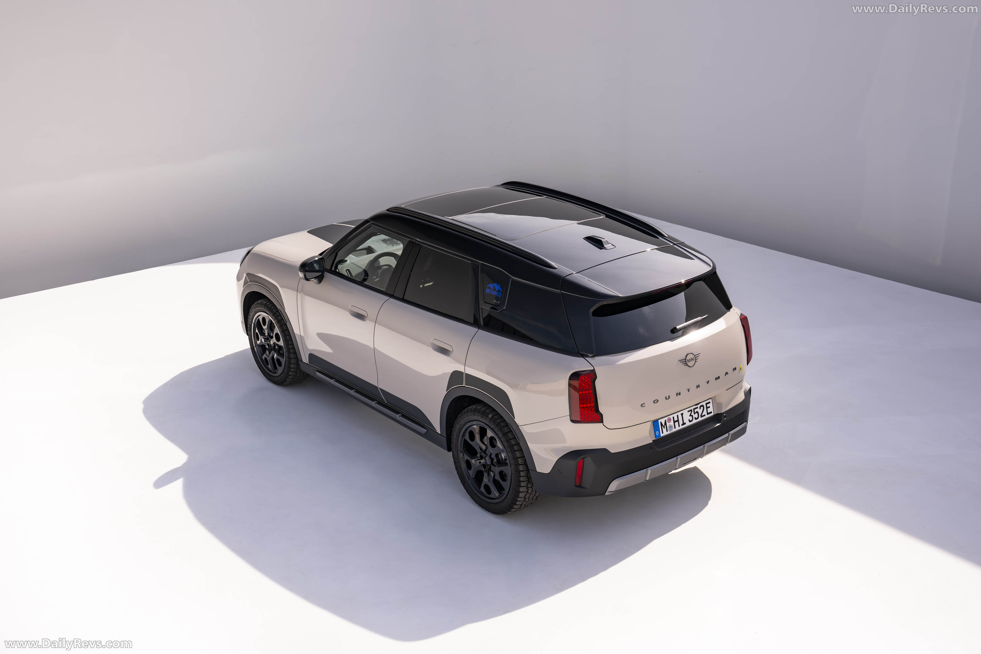 2026 MINI Countryman Untamed Edition Hideaway Grey Top View