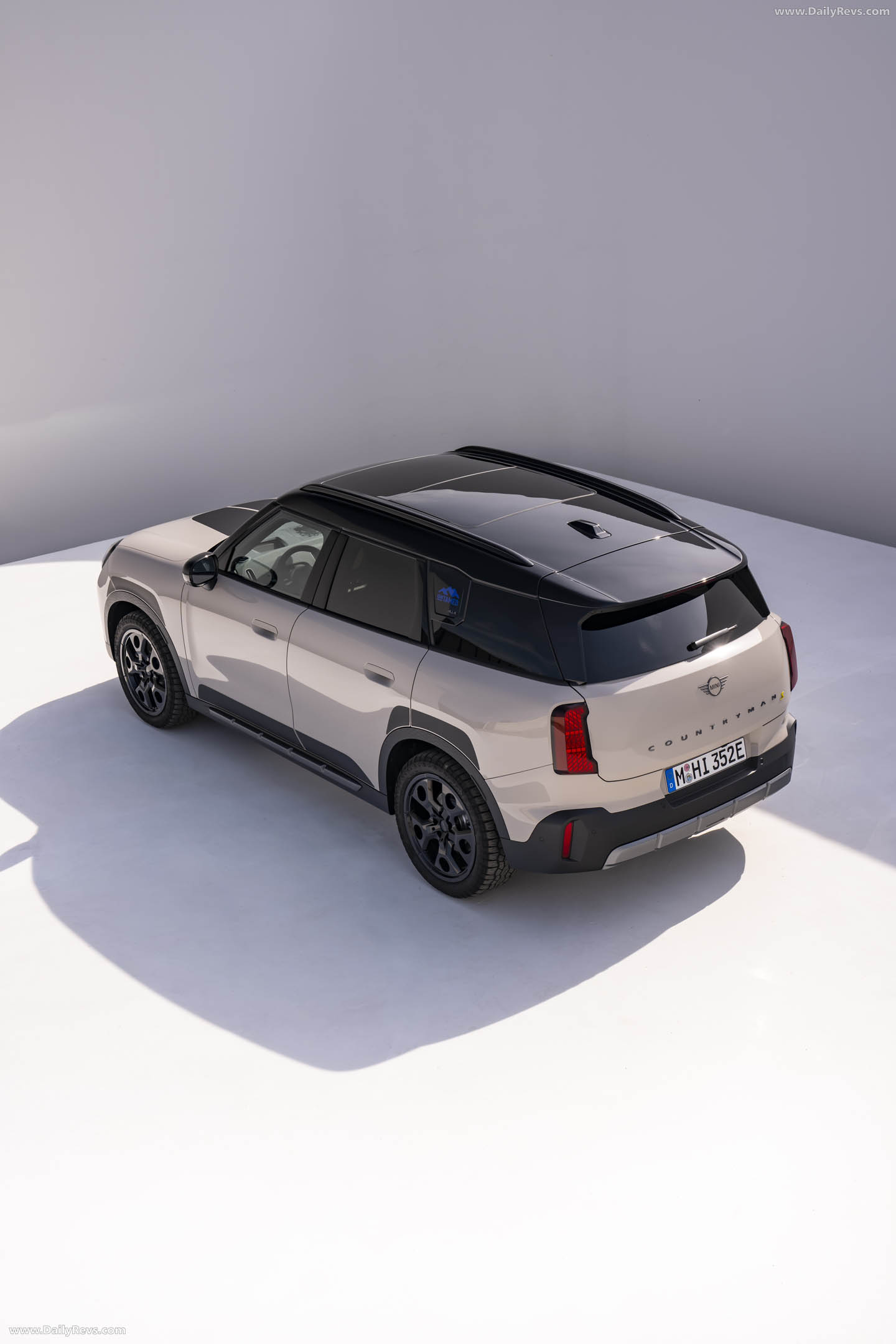 2026 MINI Countryman Untamed Edition Hideaway Grey Top View