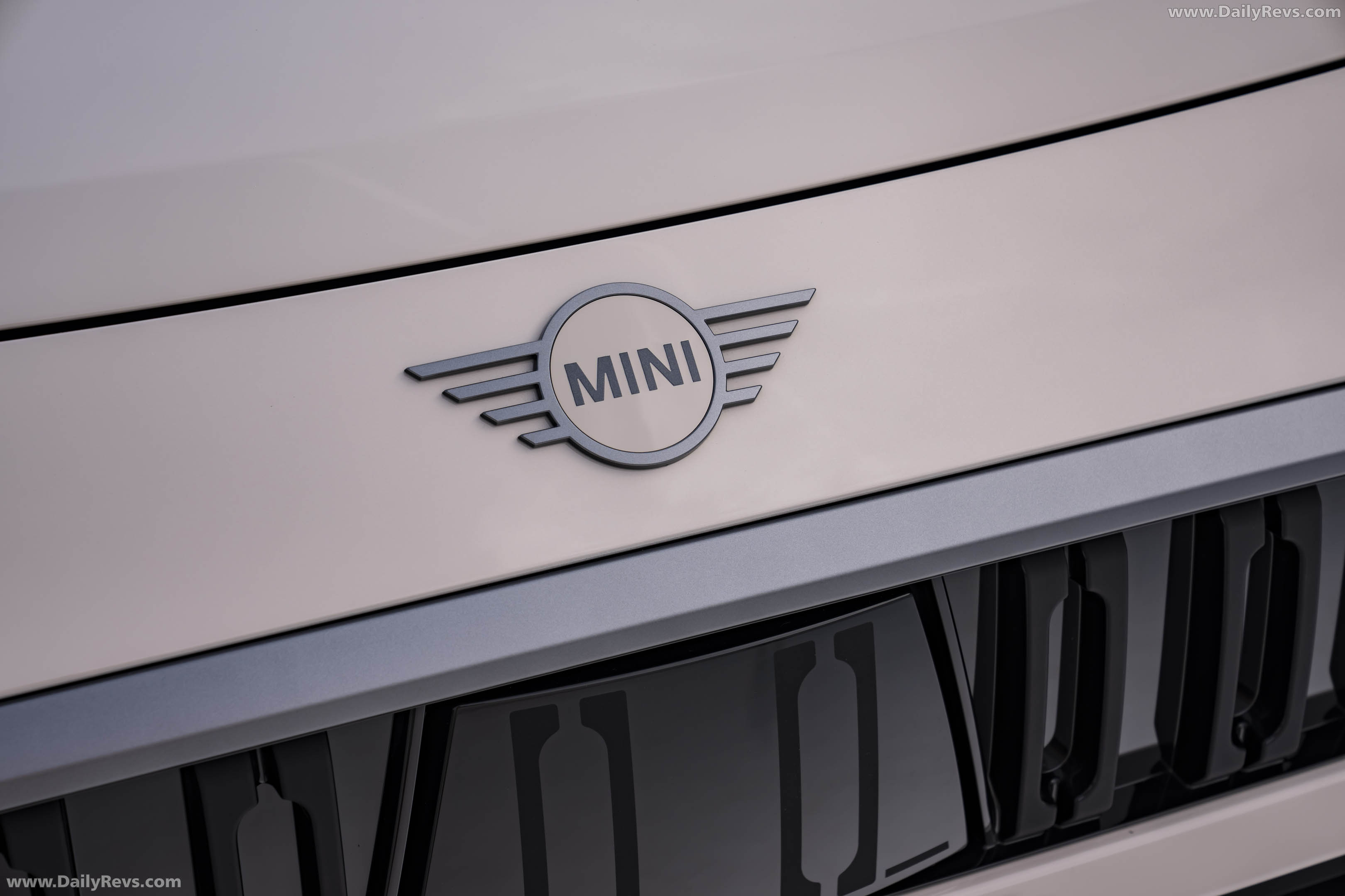 2026 MINI Countryman Untamed Edition Hideaway Grey Exterior