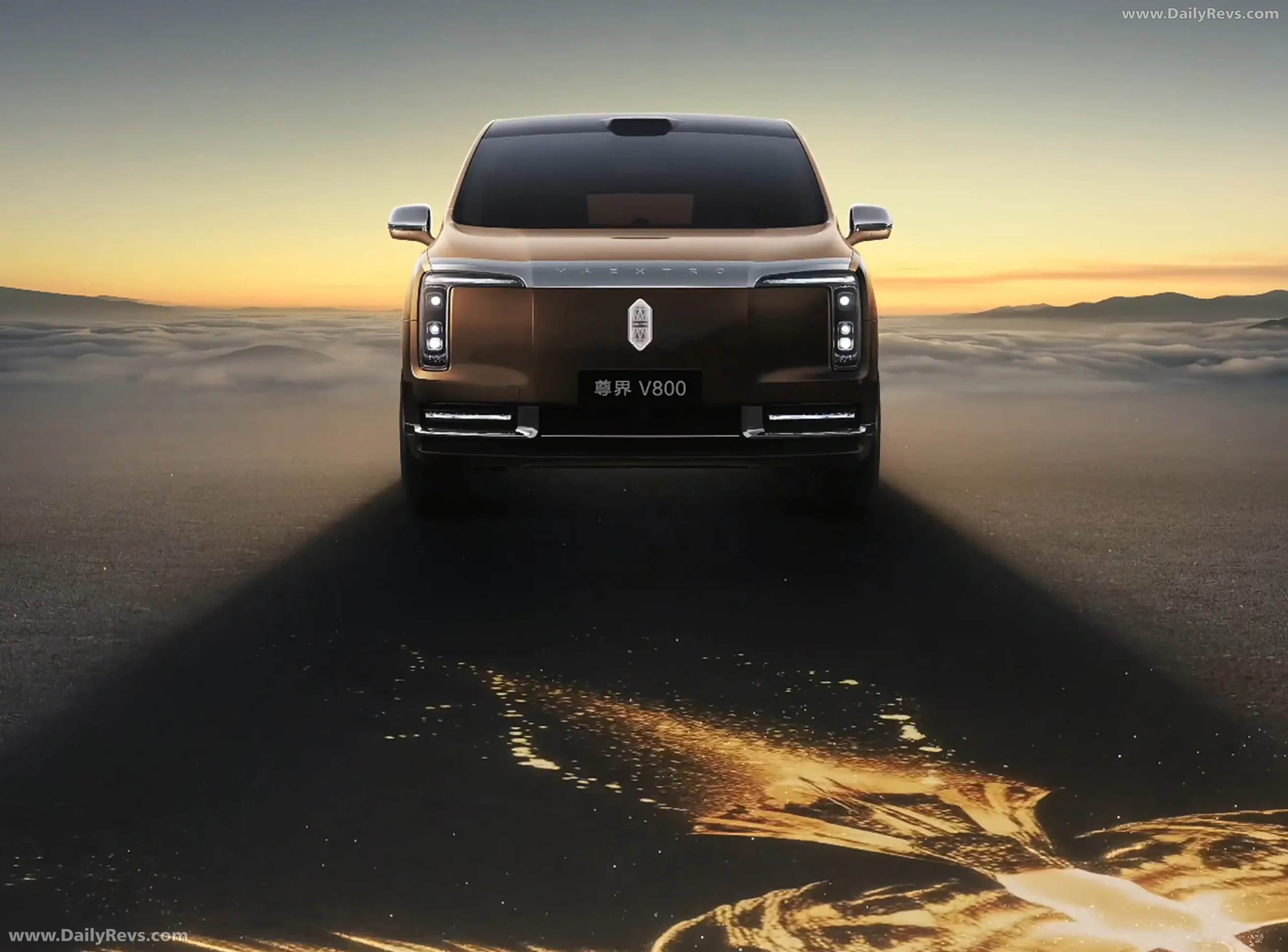 2026 Maextro V800 Front View