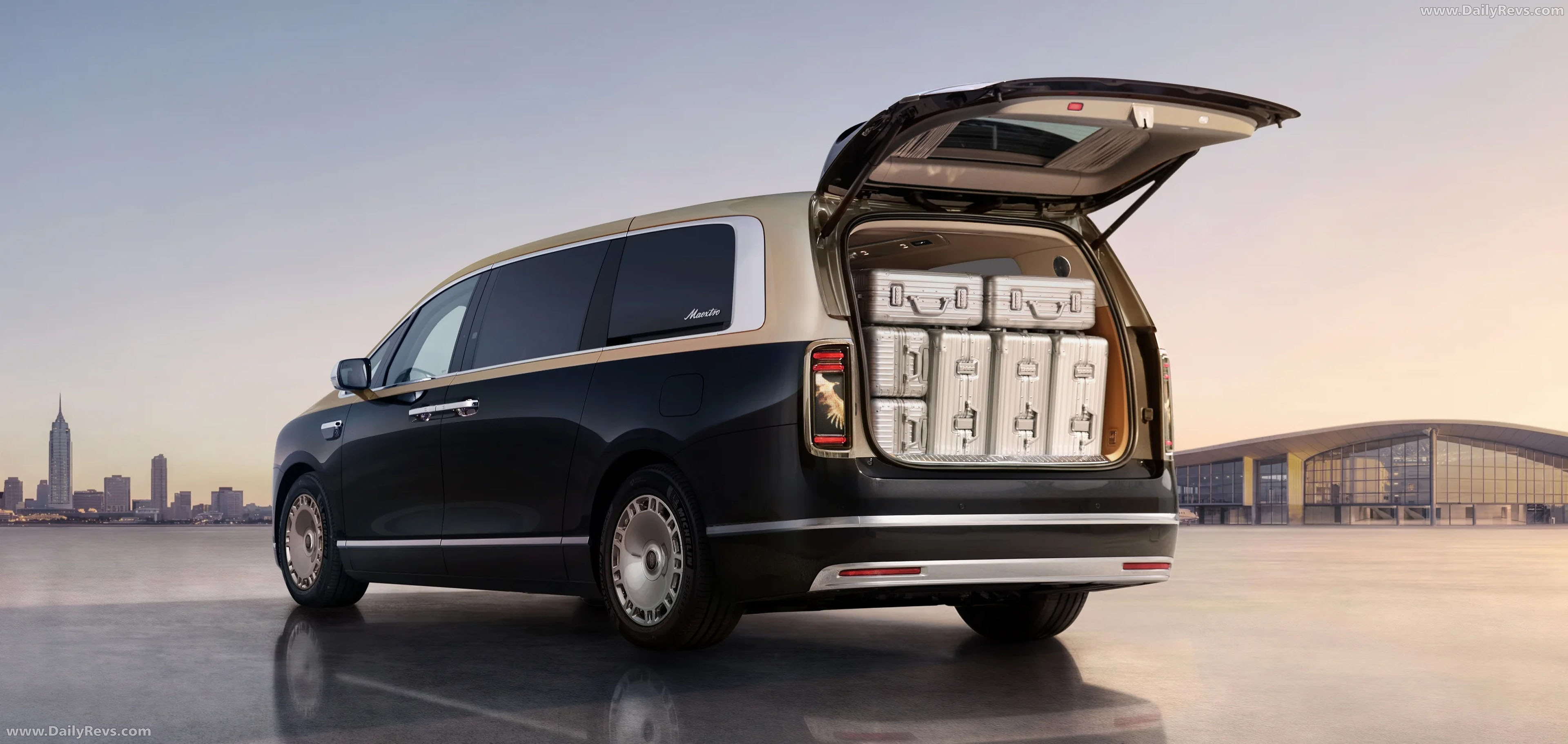 2026 Maextro V800 Rear View
