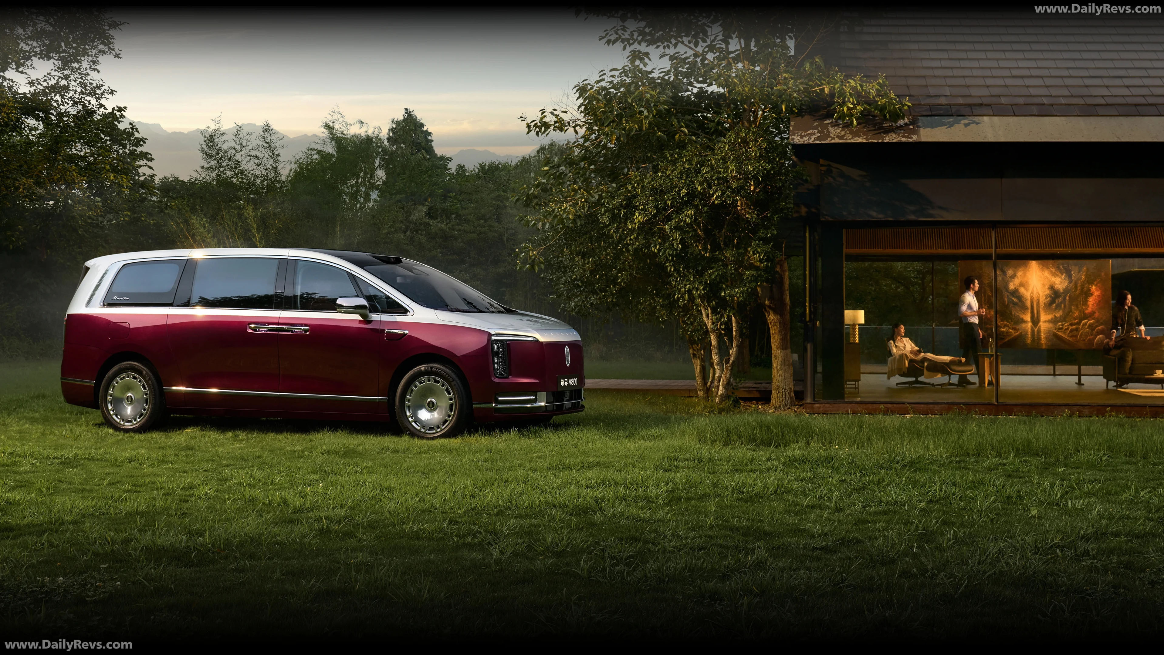 2026 Maextro V800 Side View