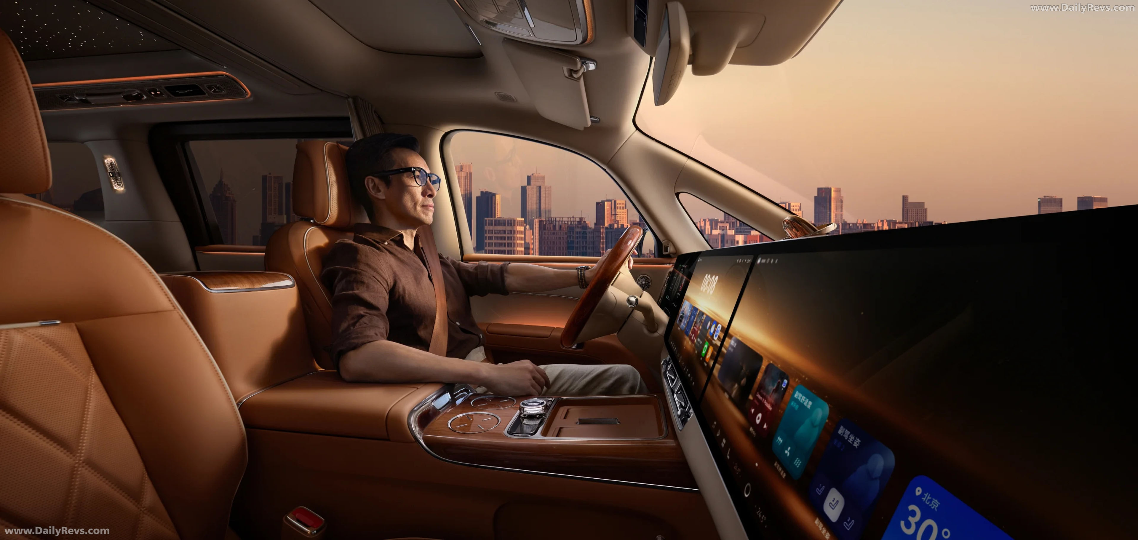 2026 Maextro V800 Interior