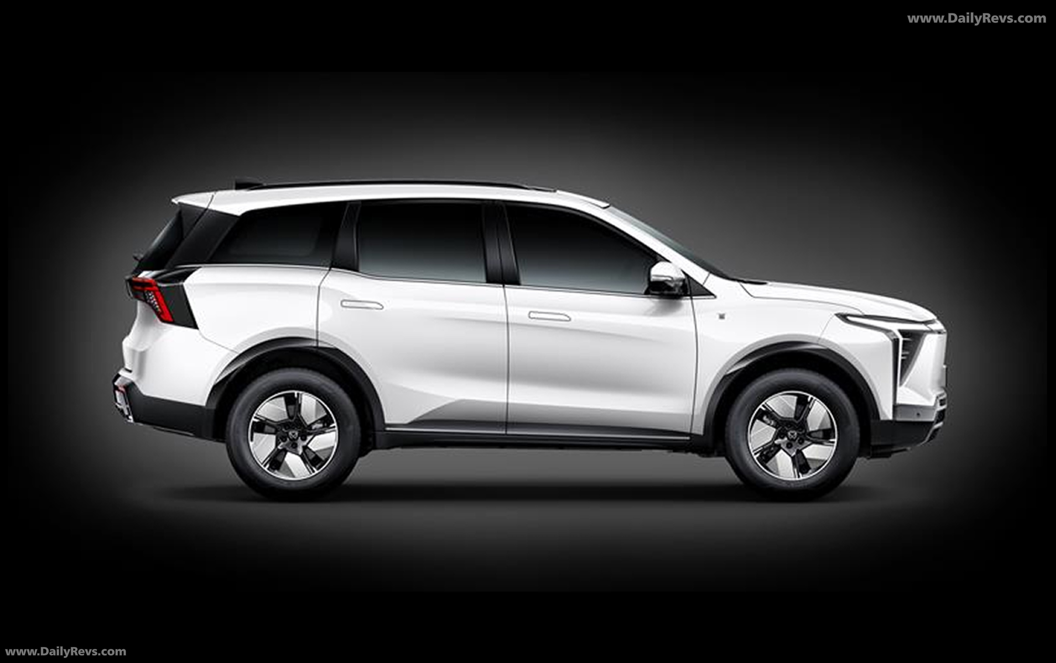 2026 Mahindra Motors XEV 9S Side View