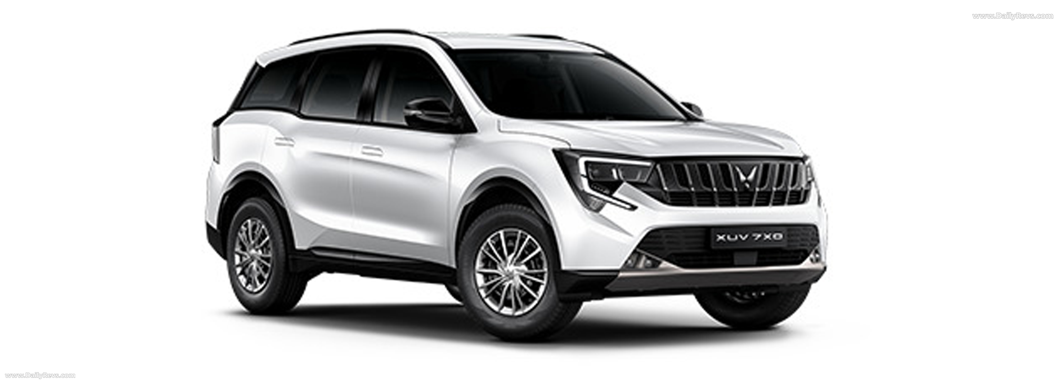 2026 Mahindra Motors XUV 7XO Front View