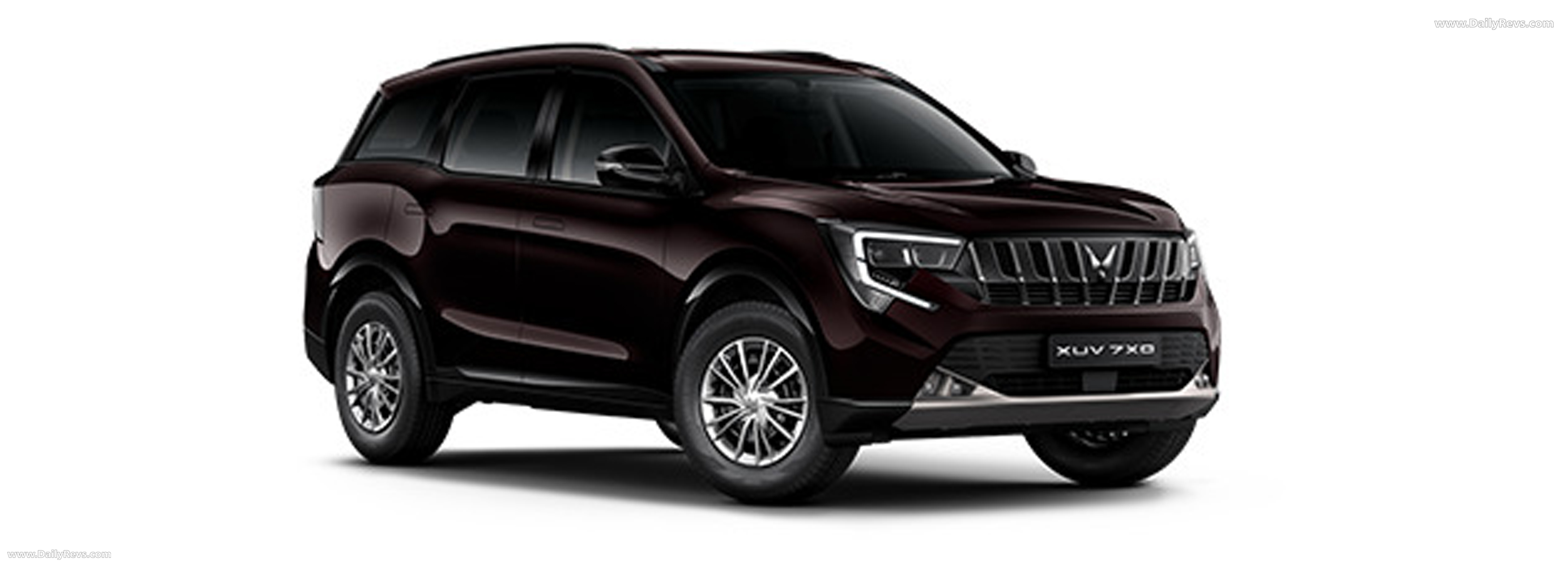 2026 Mahindra Motors XUV 7XO Front View