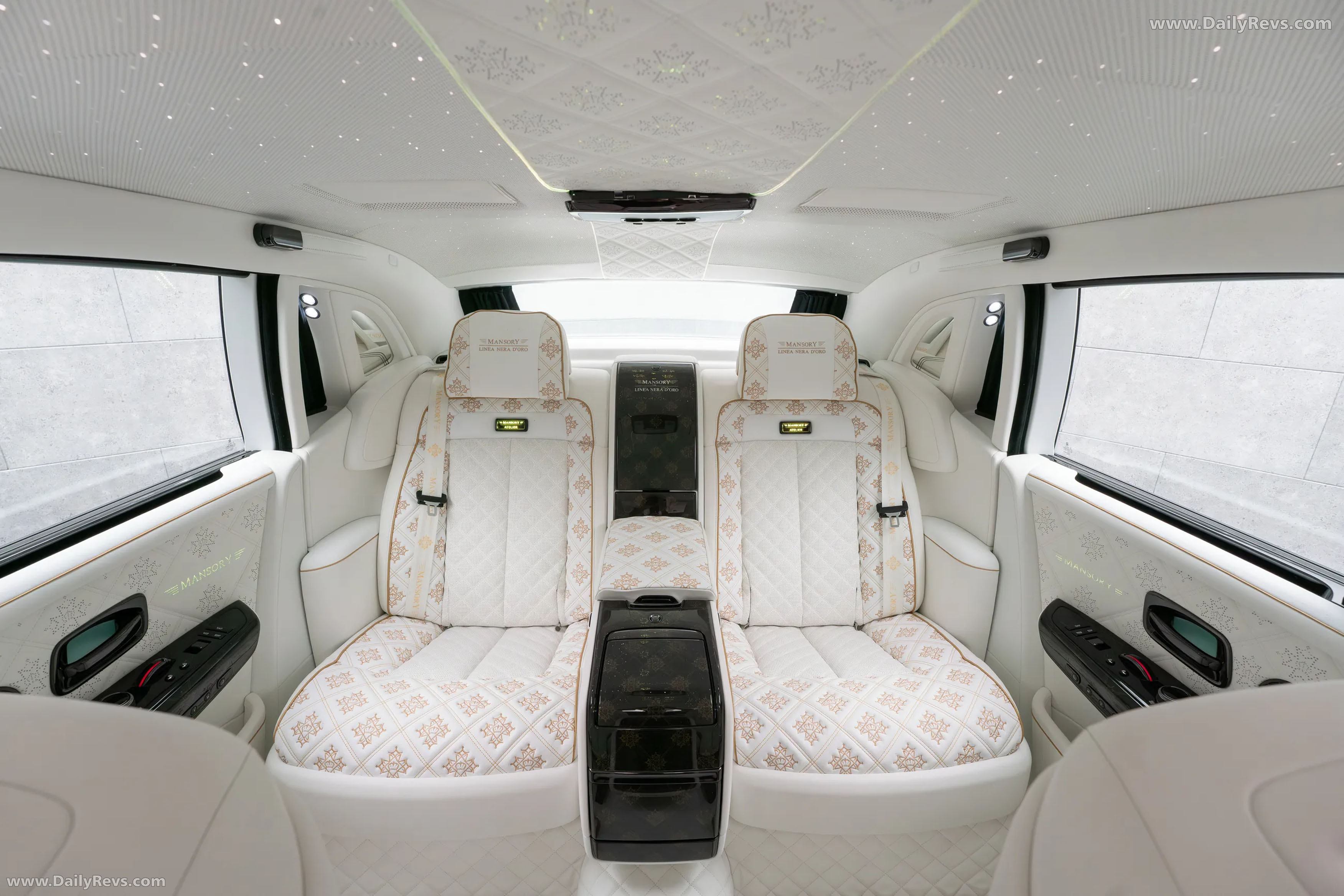 2026 Mansory Linea Nera D Oro Interior