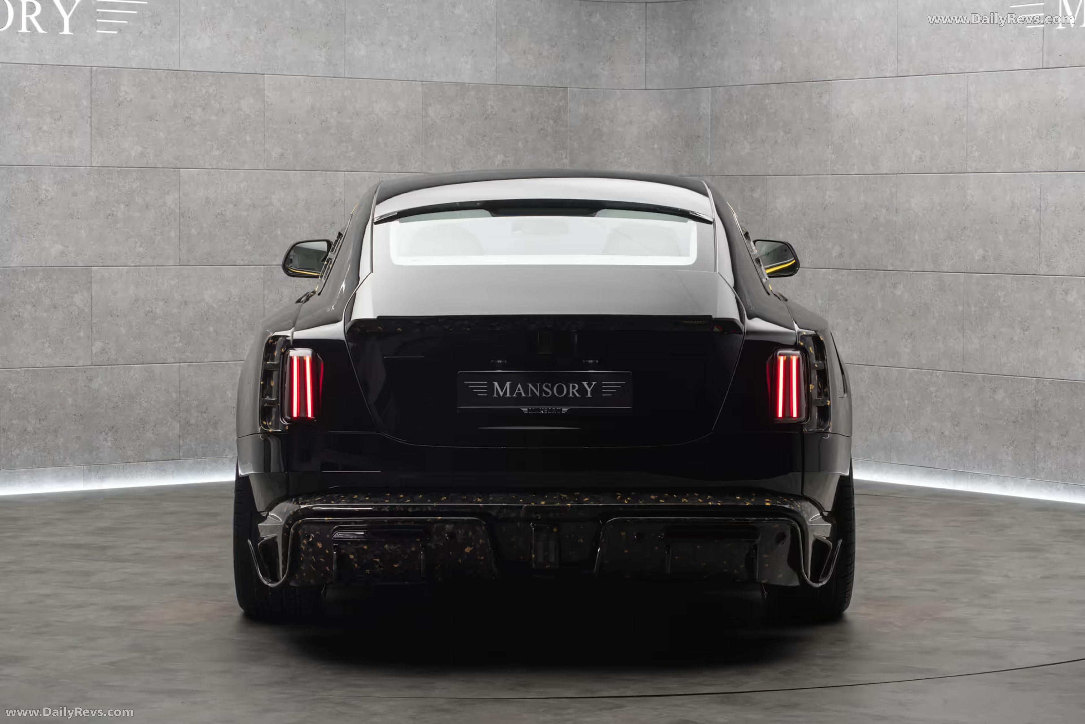 2026 Mansory Equista Linea dOro Rear View