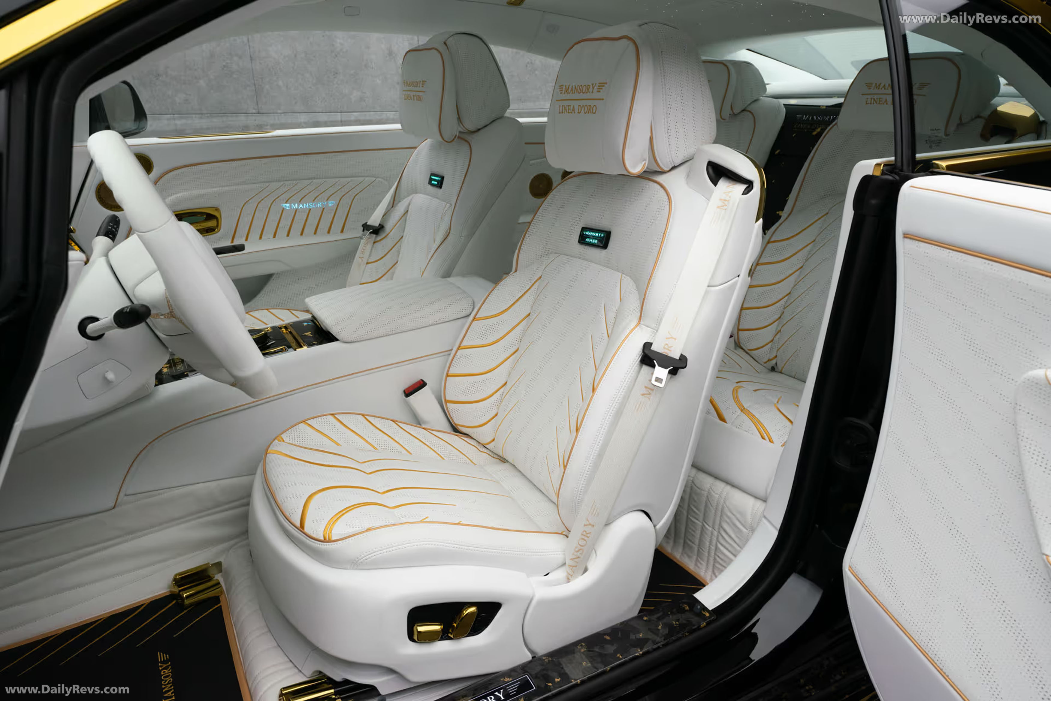 2026 Mansory Equista Linea dOro Interior