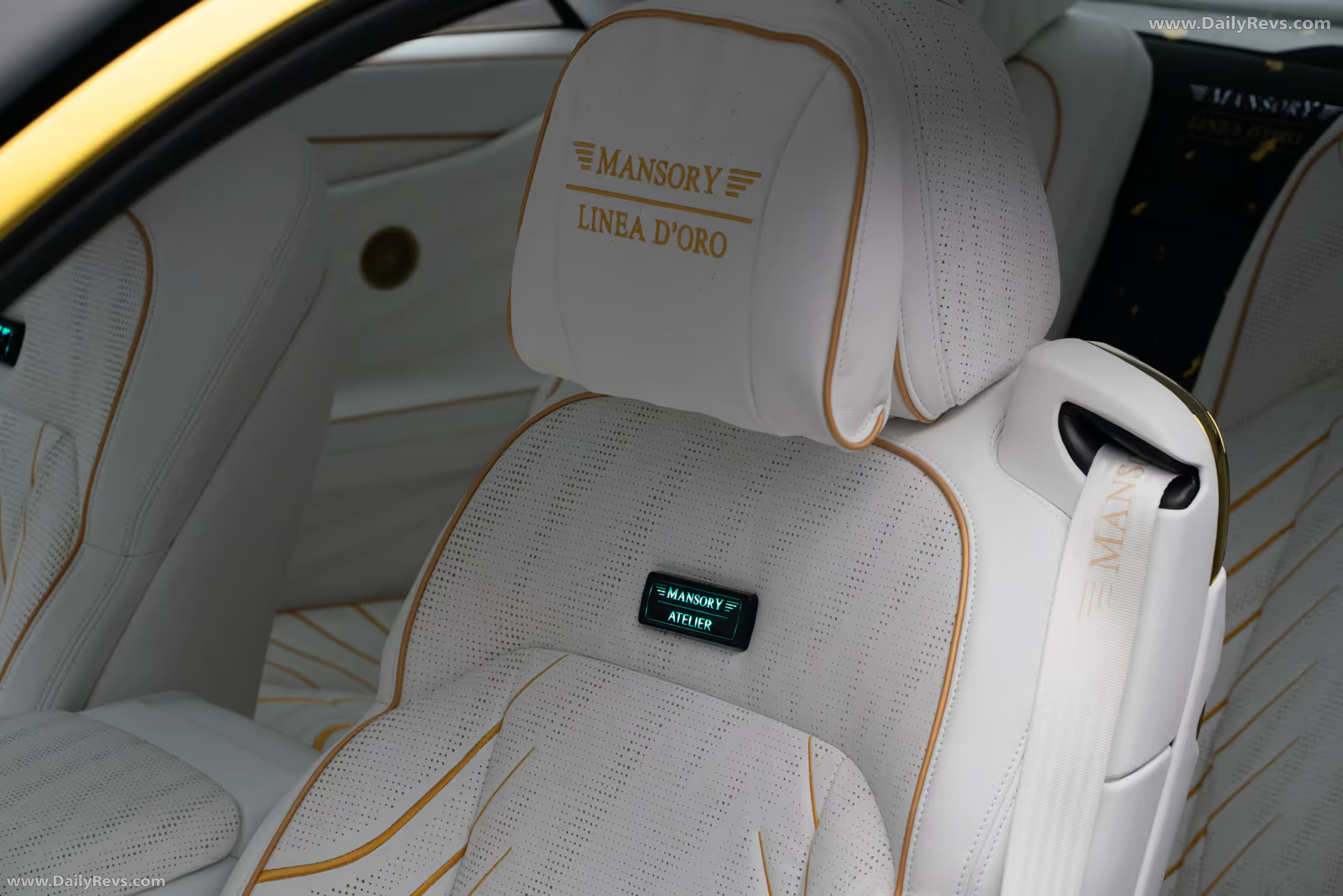 2026 Mansory Equista Linea dOro Interior