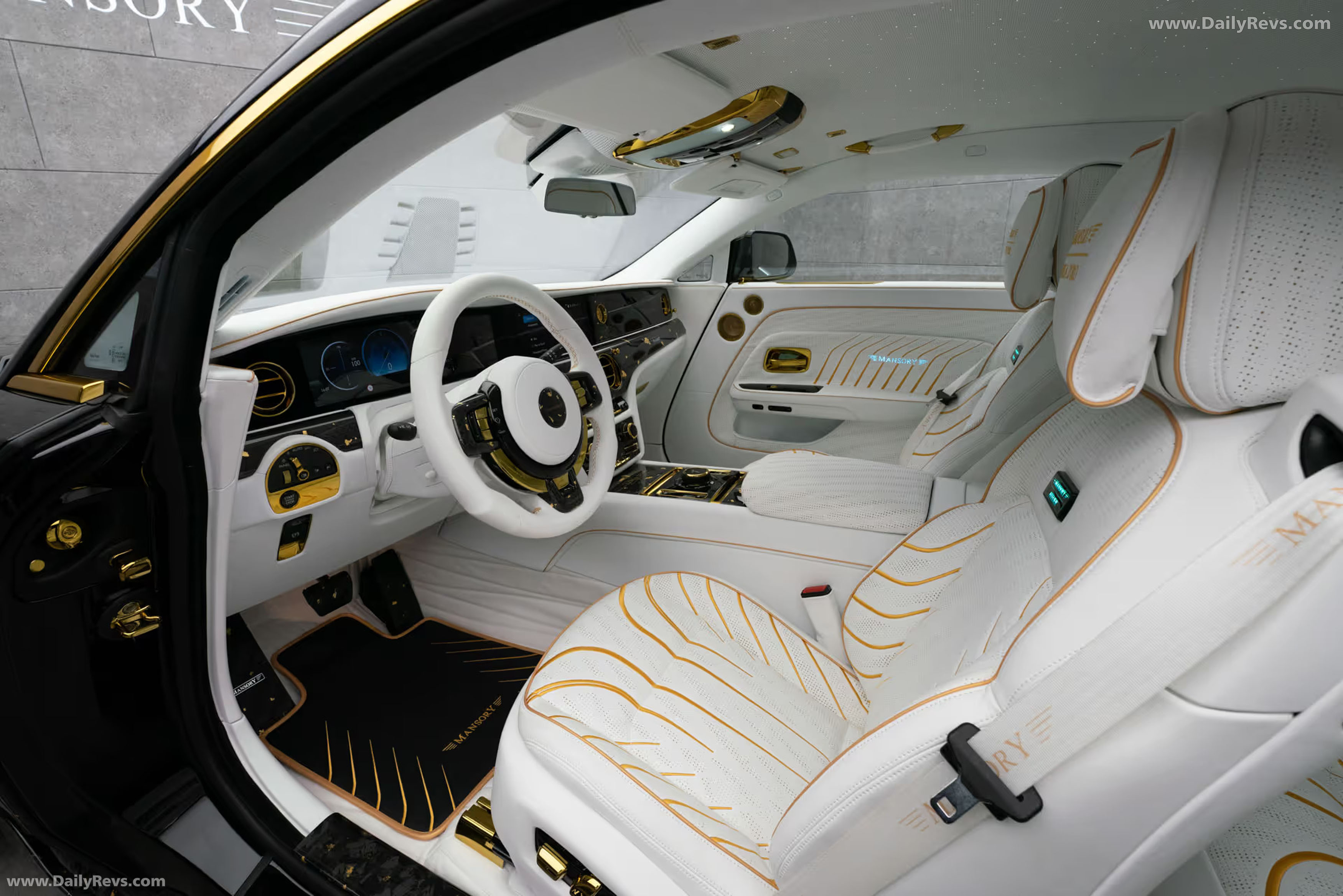 2026 Mansory Equista Linea dOro Interior