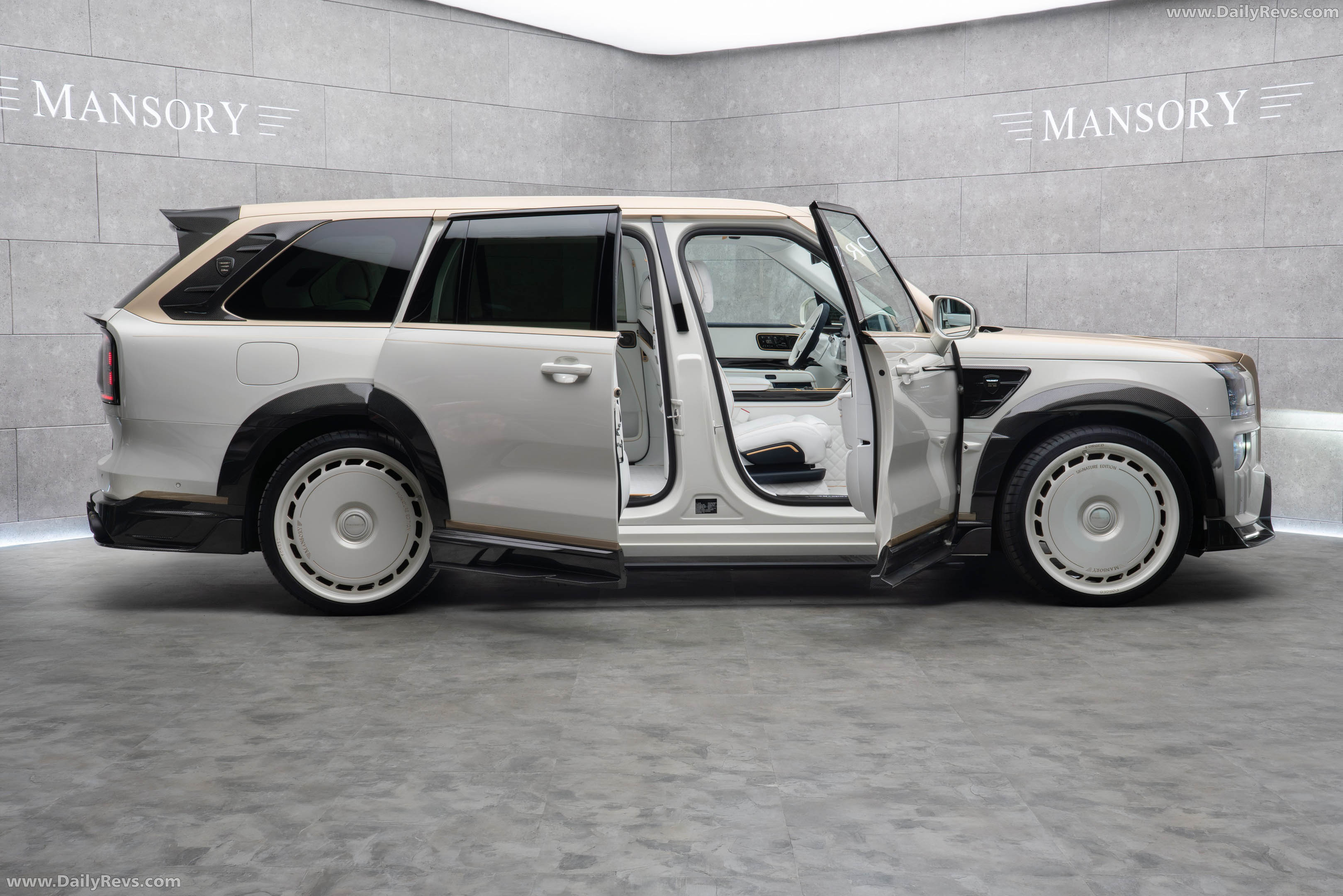 2026 Mansory Zeekr 9X Side View