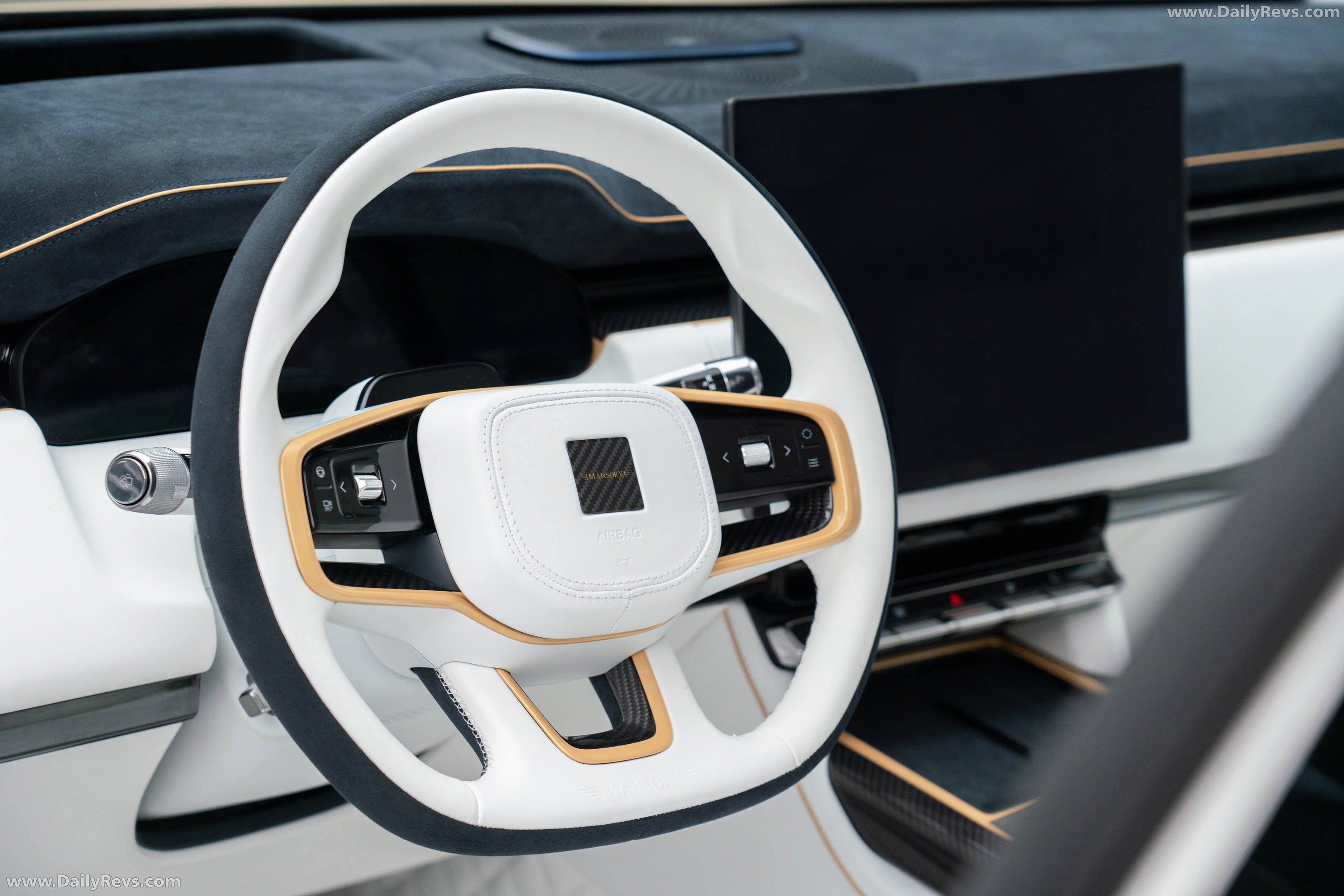 2026 Mansory Zeekr 9X Interior